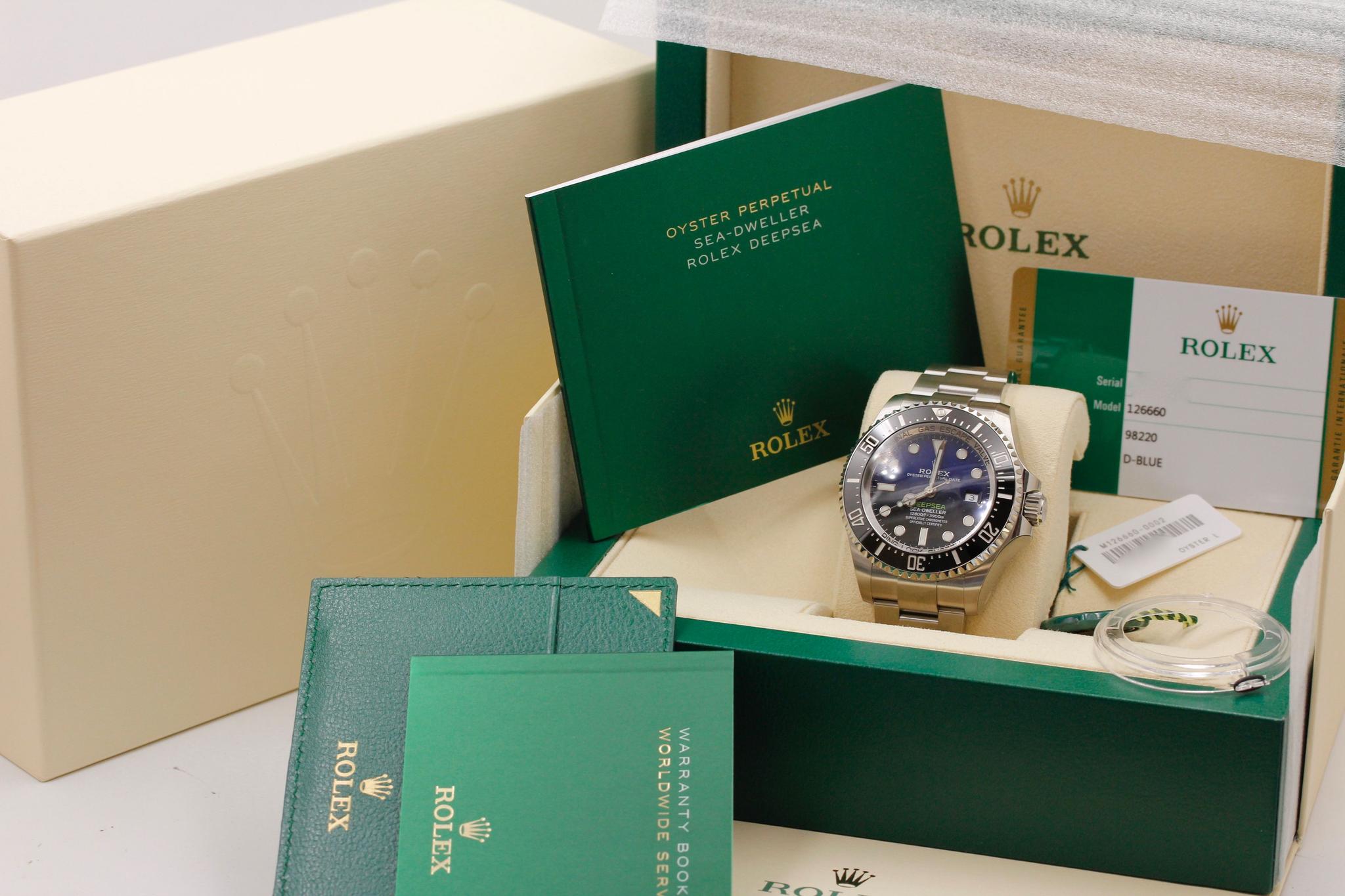 Watch Image 11