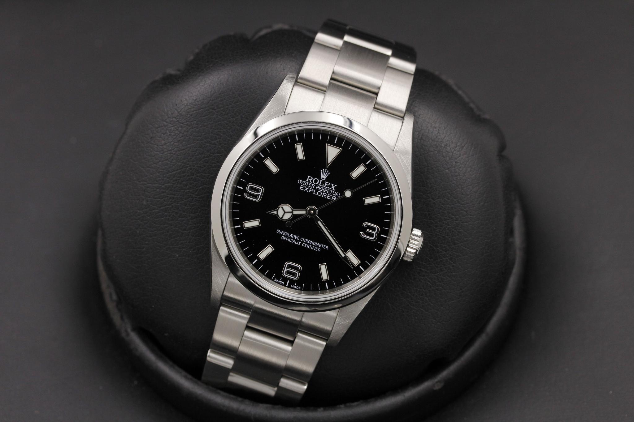 Watch Image 10