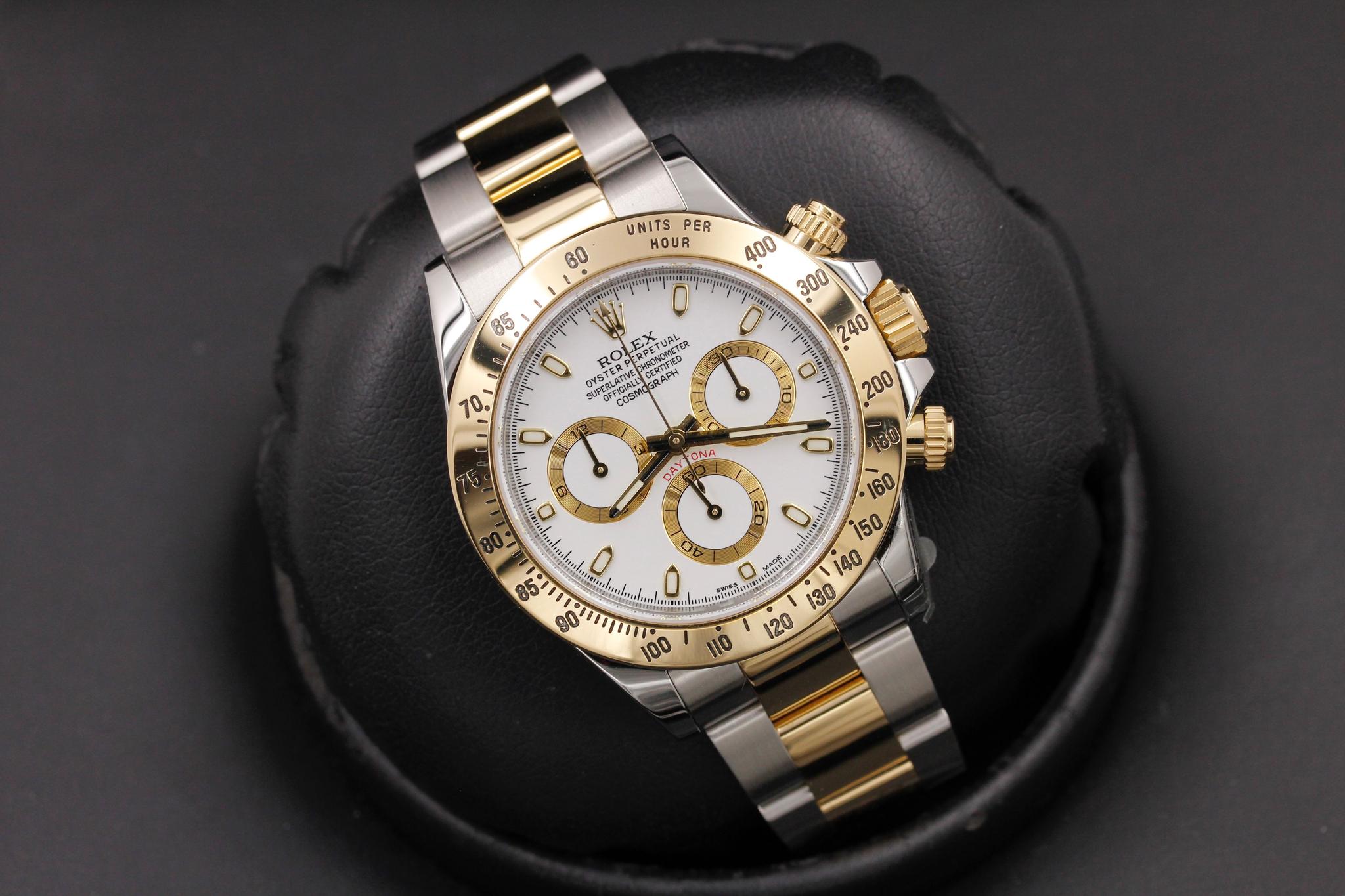 Watch Image 10