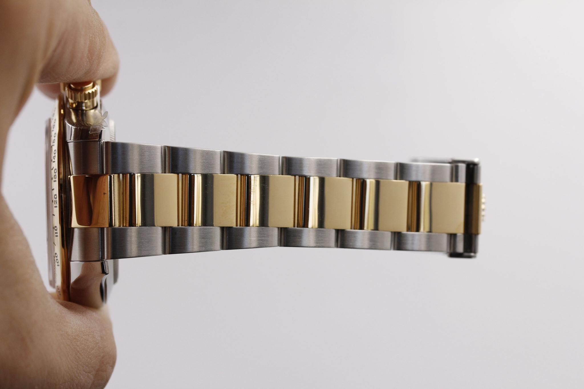 Watch Image 9