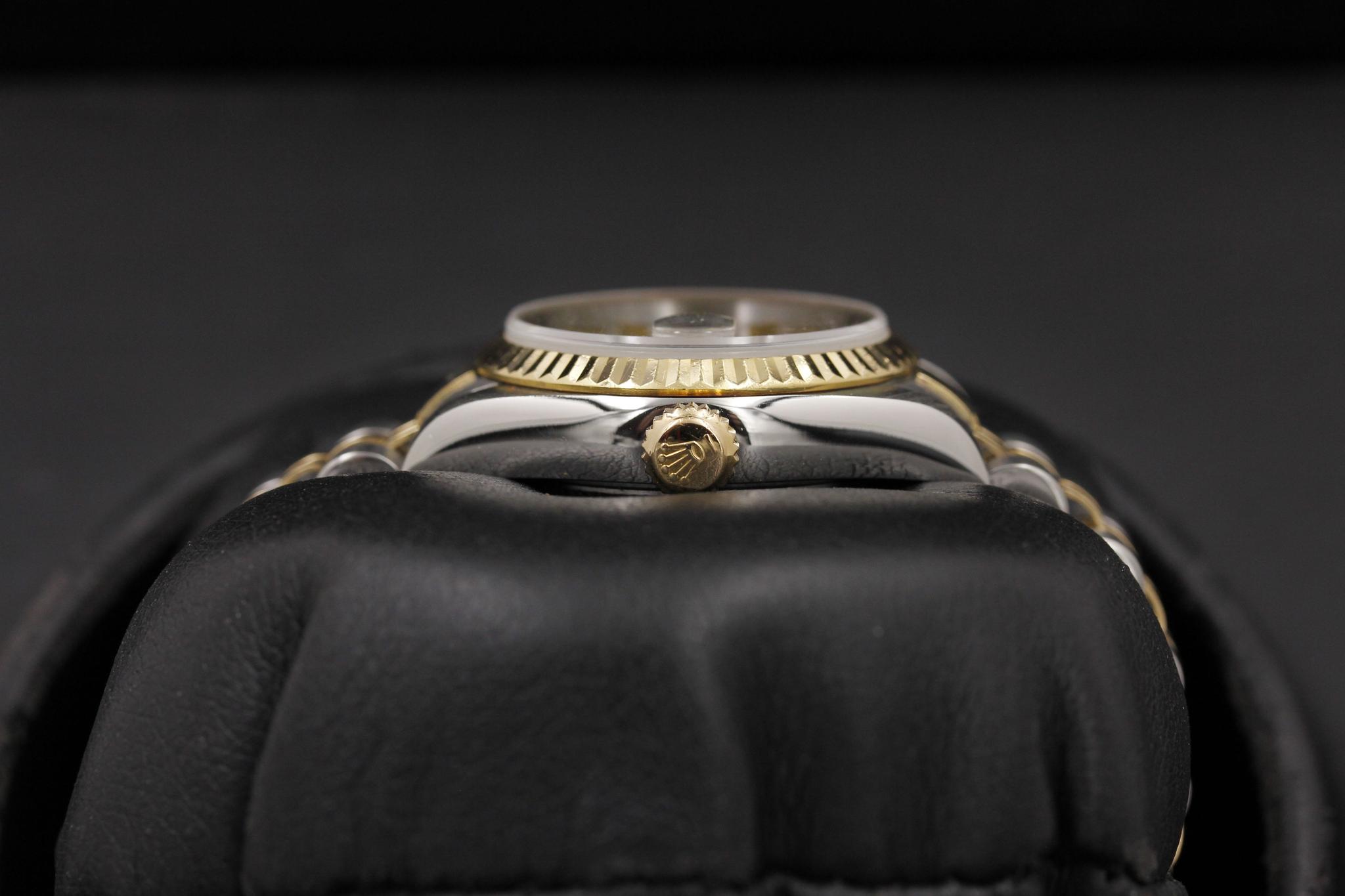 Watch Image 3