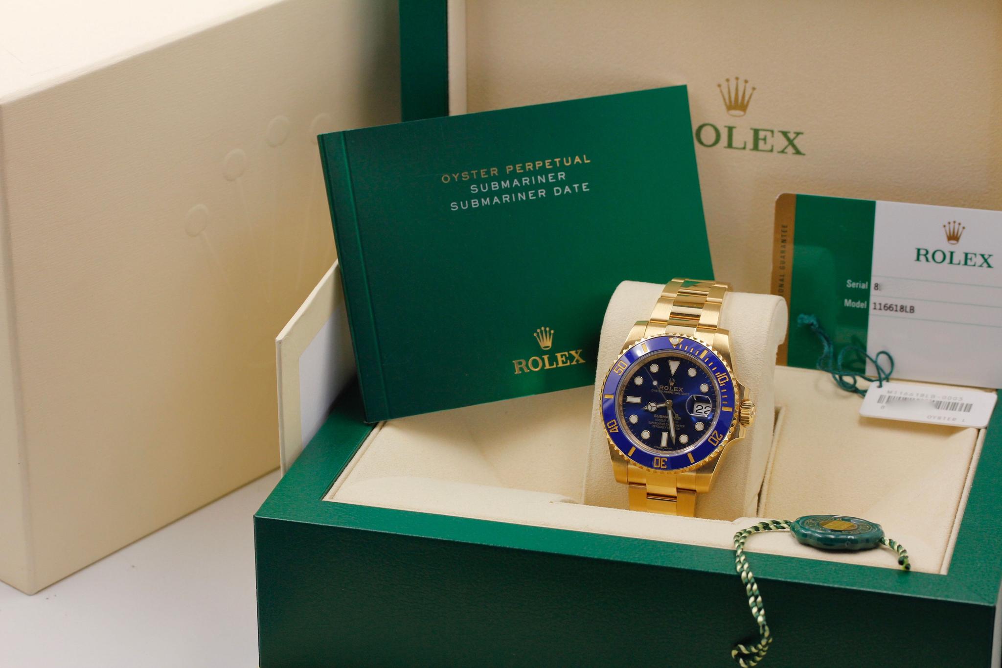 Watch Image 11