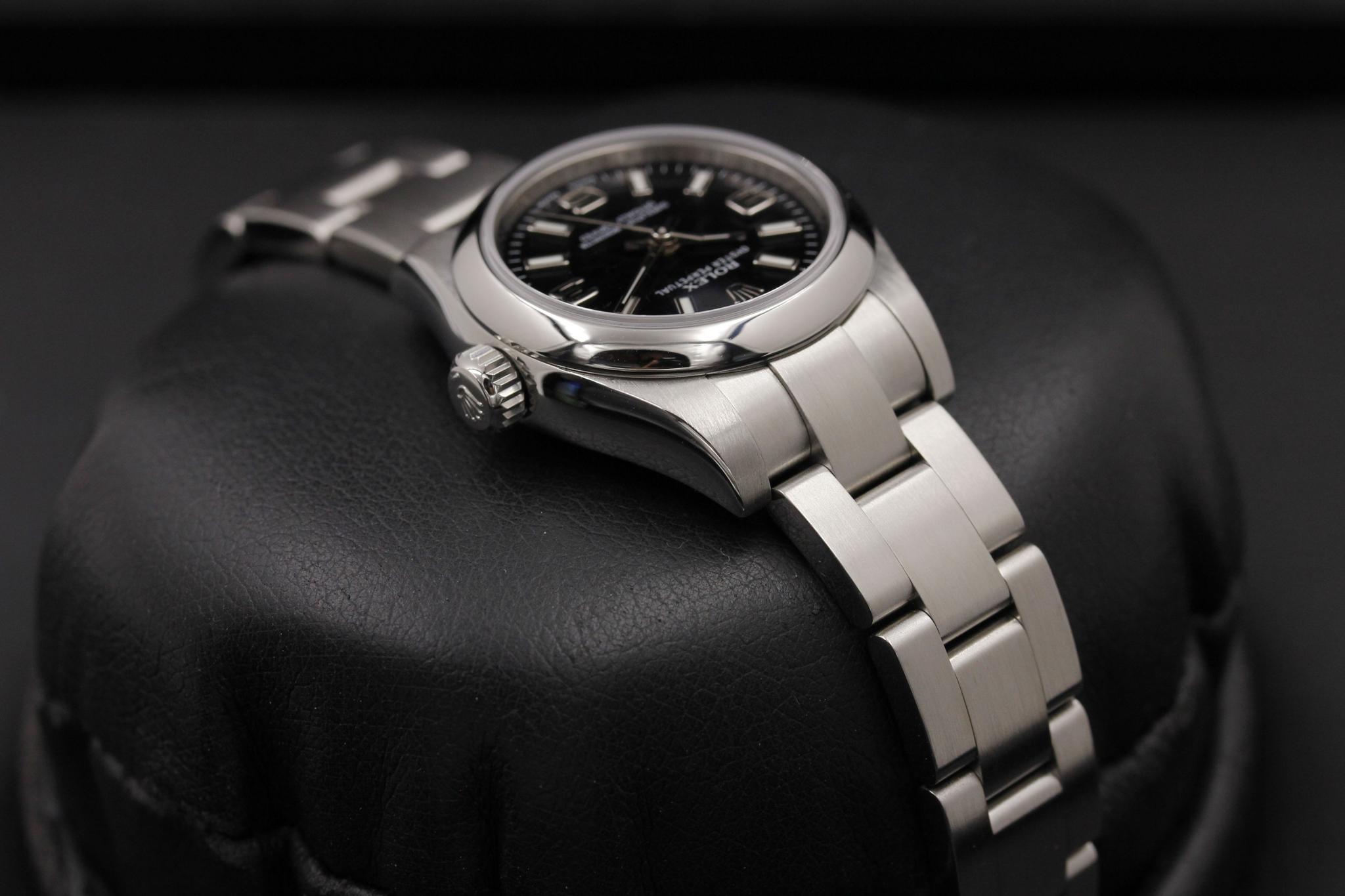 Watch Image 4