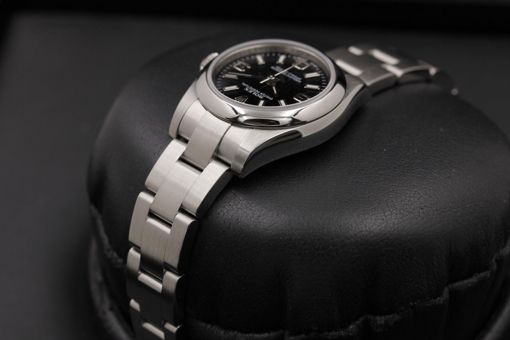 Watch Image 5