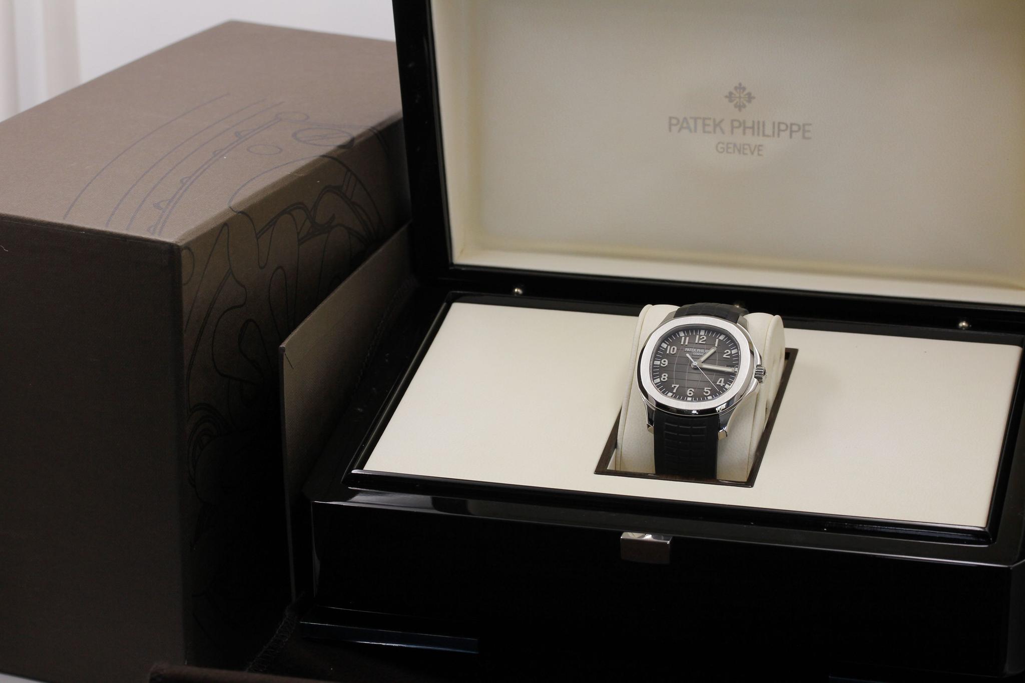 Watch Image 11