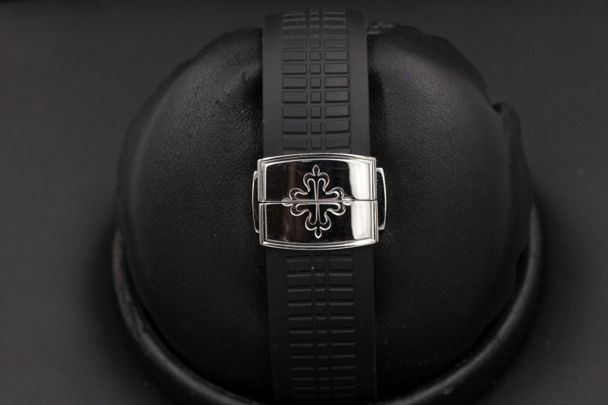 Watch Image 8