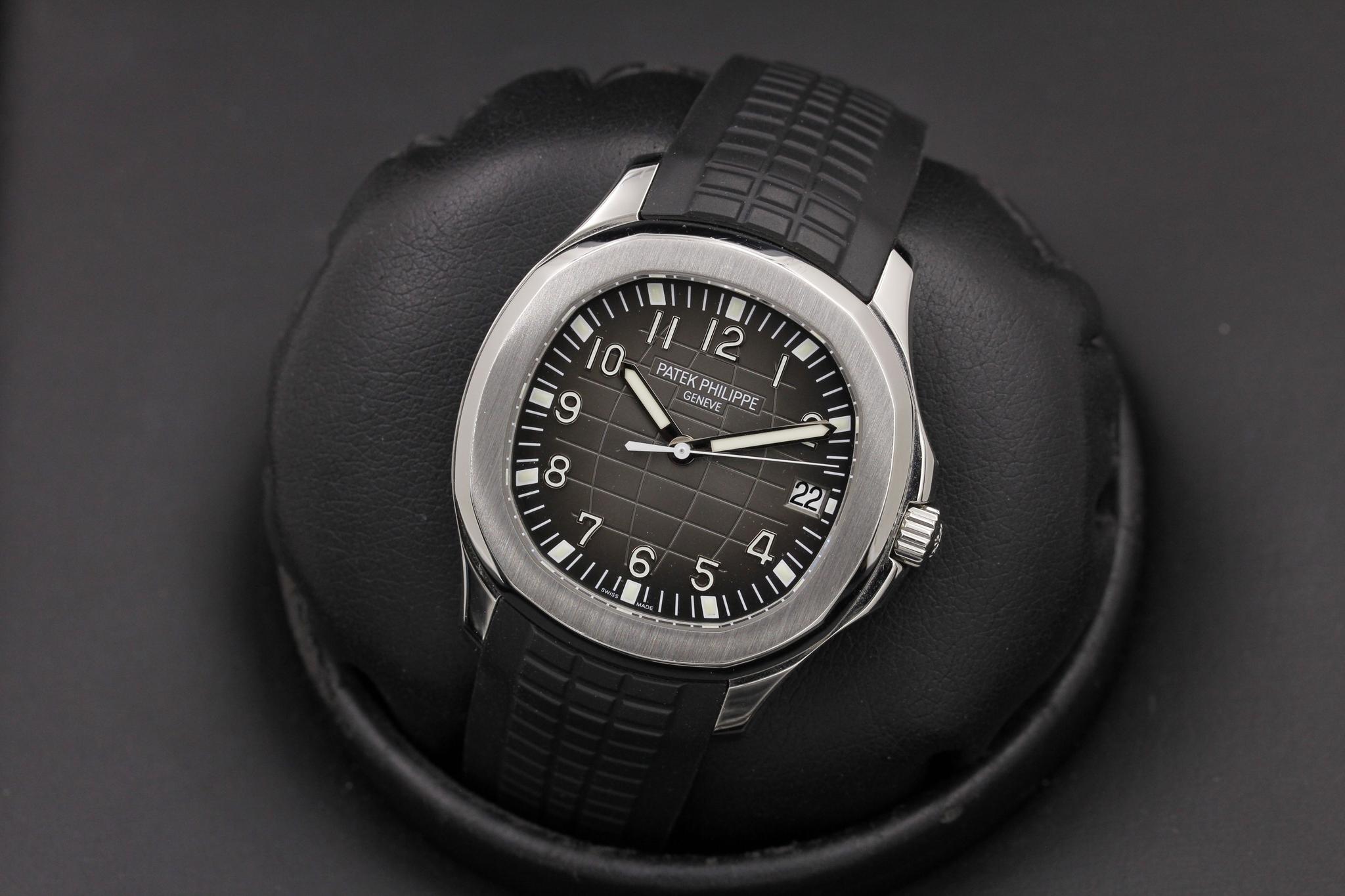 Watch Image 10