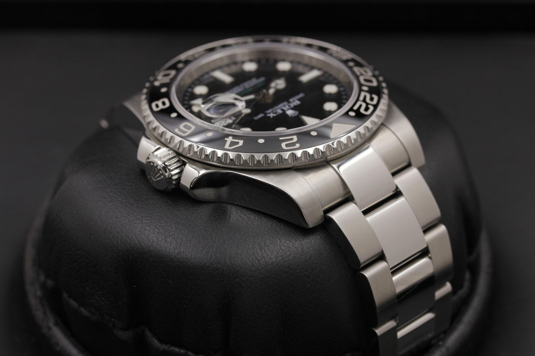 Watch Image 4