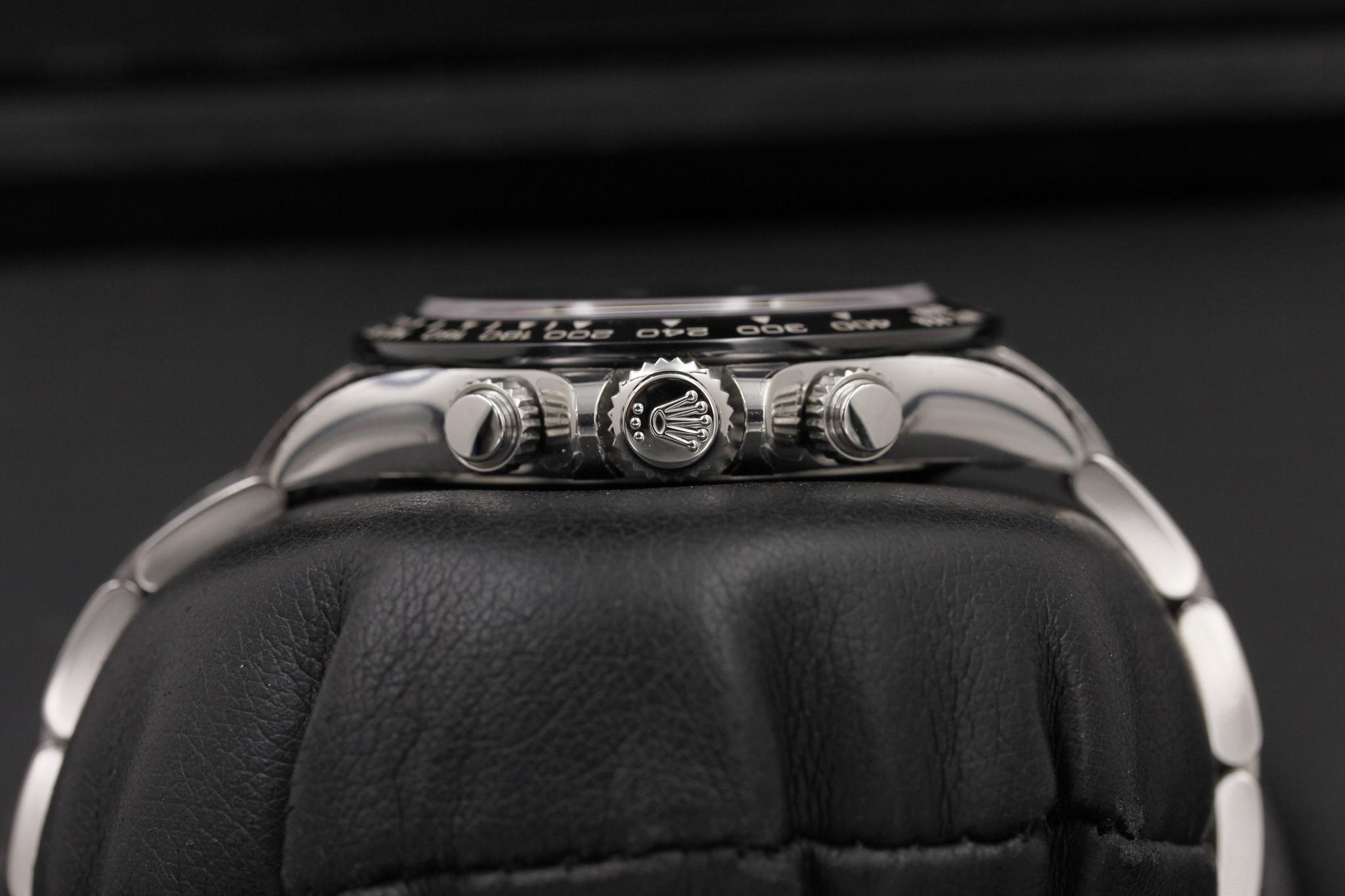 Watch Image 3