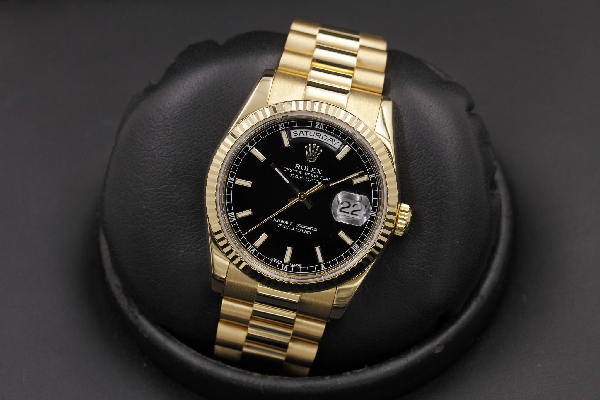Watch Image 9