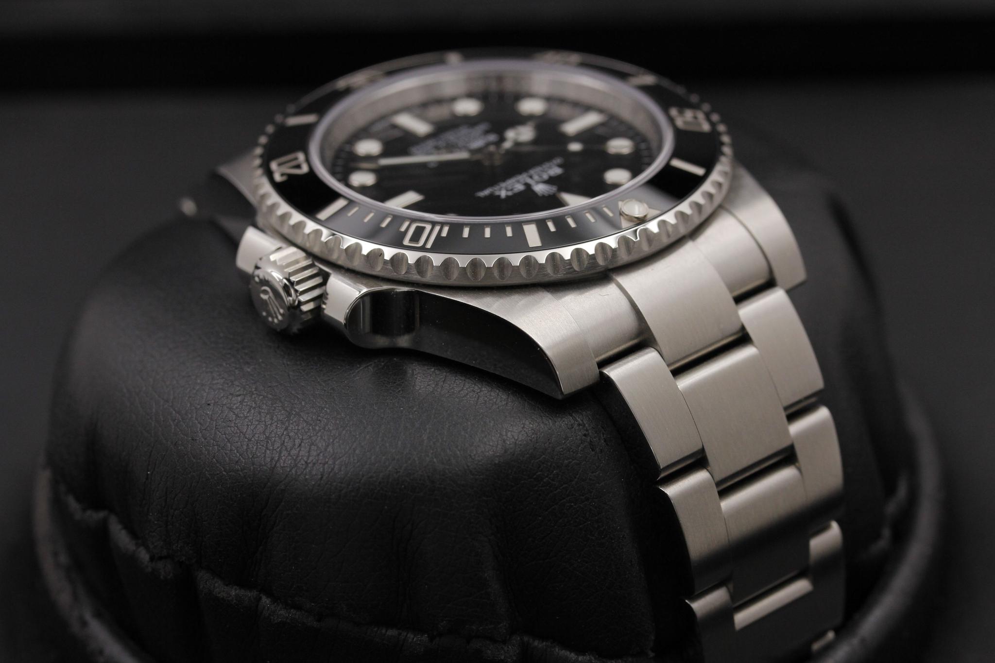Watch Image 4