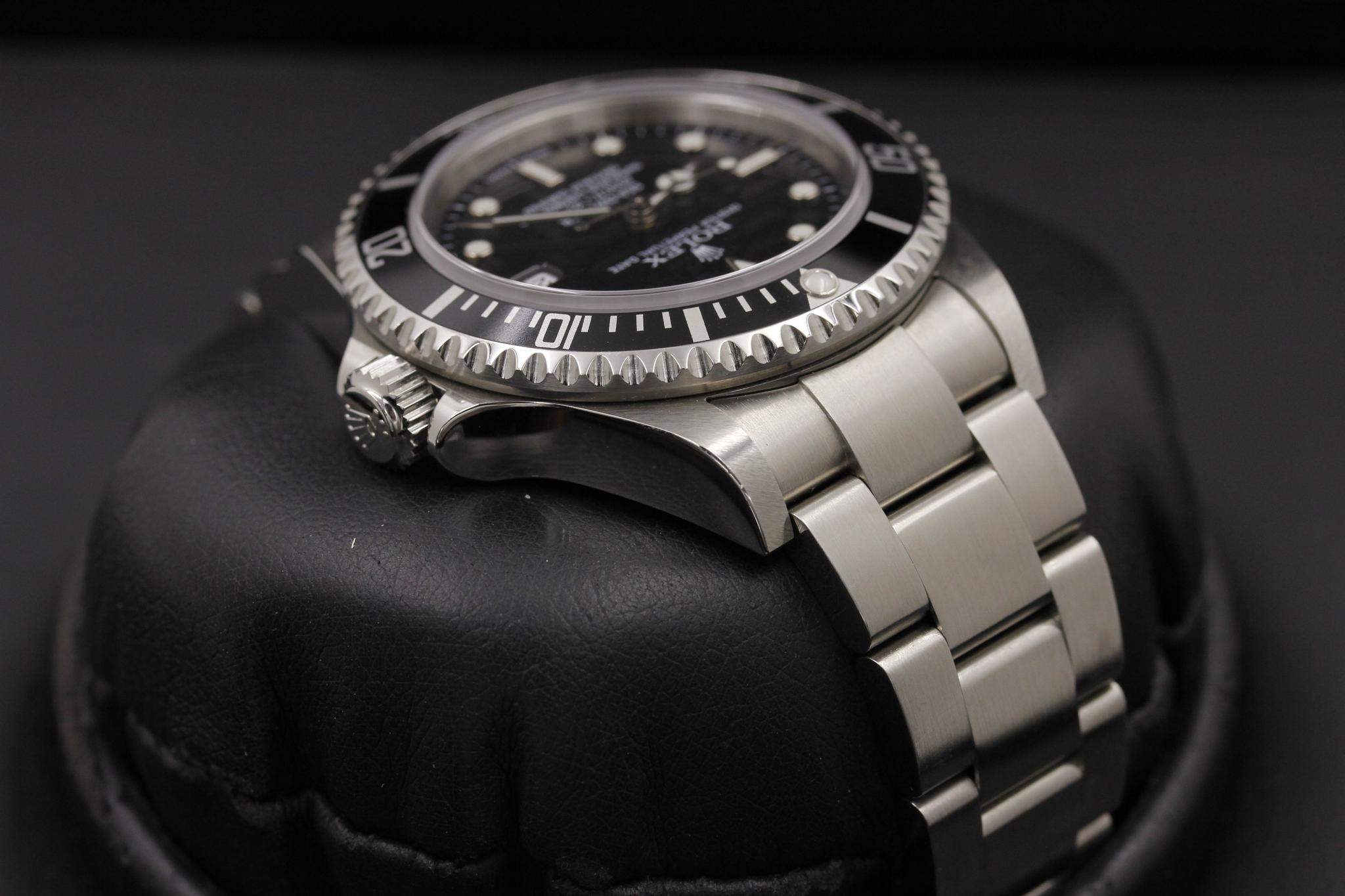 Watch Image 4