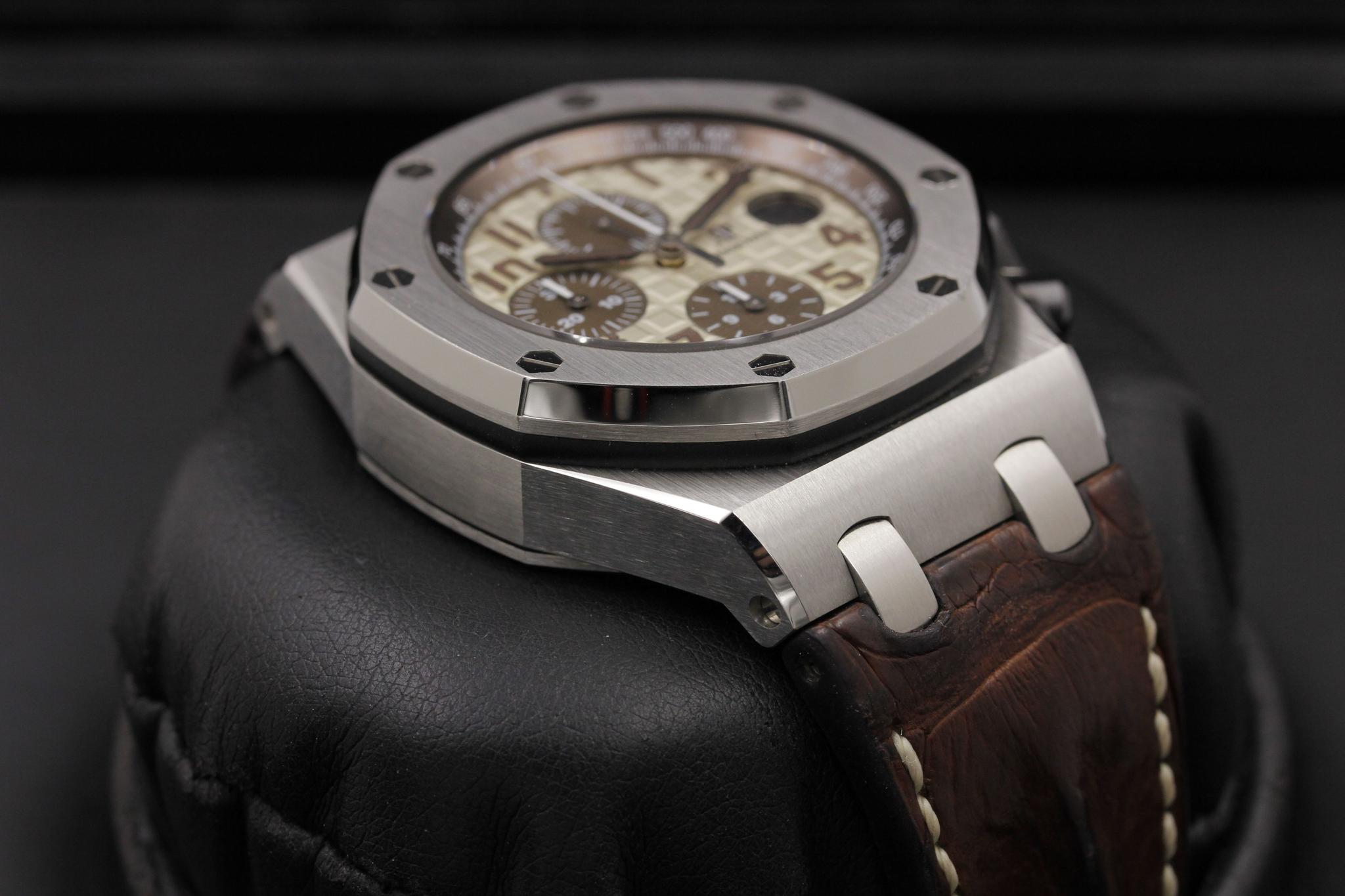 Watch Image 6