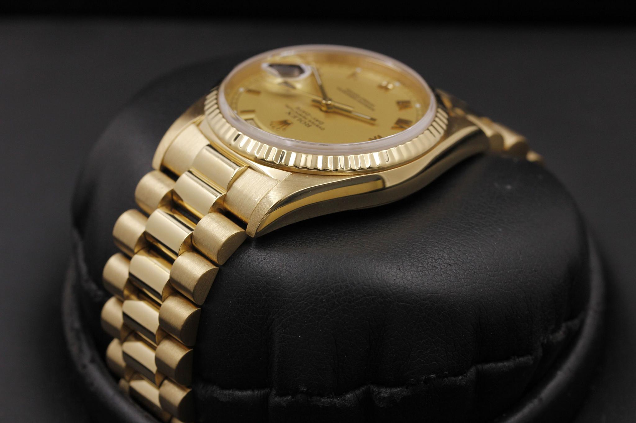 Watch Image 5