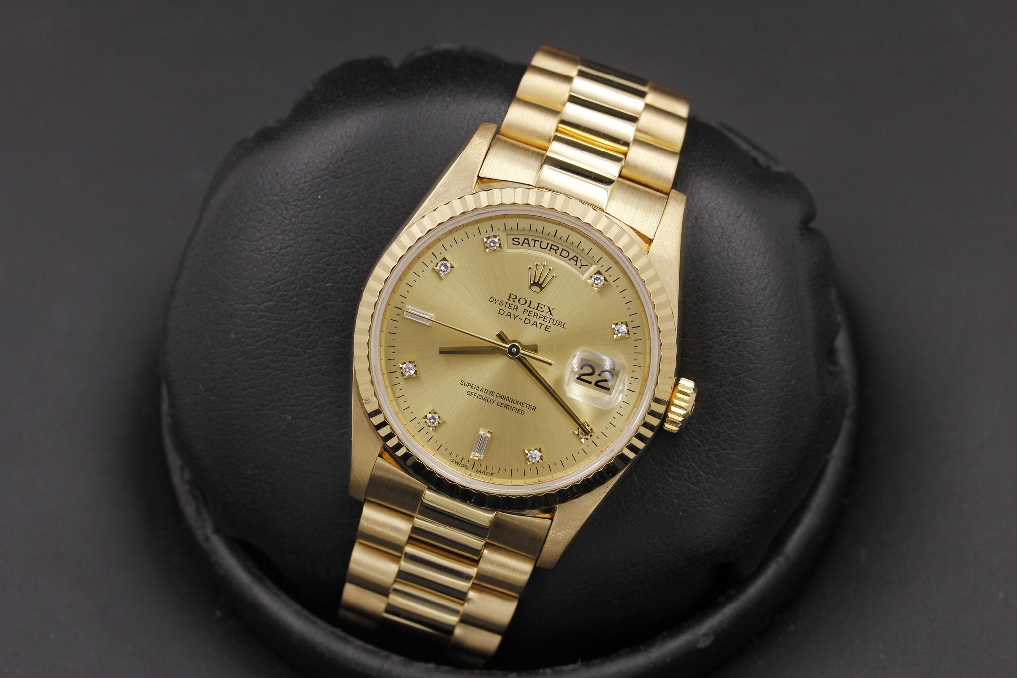 Watch Image 10