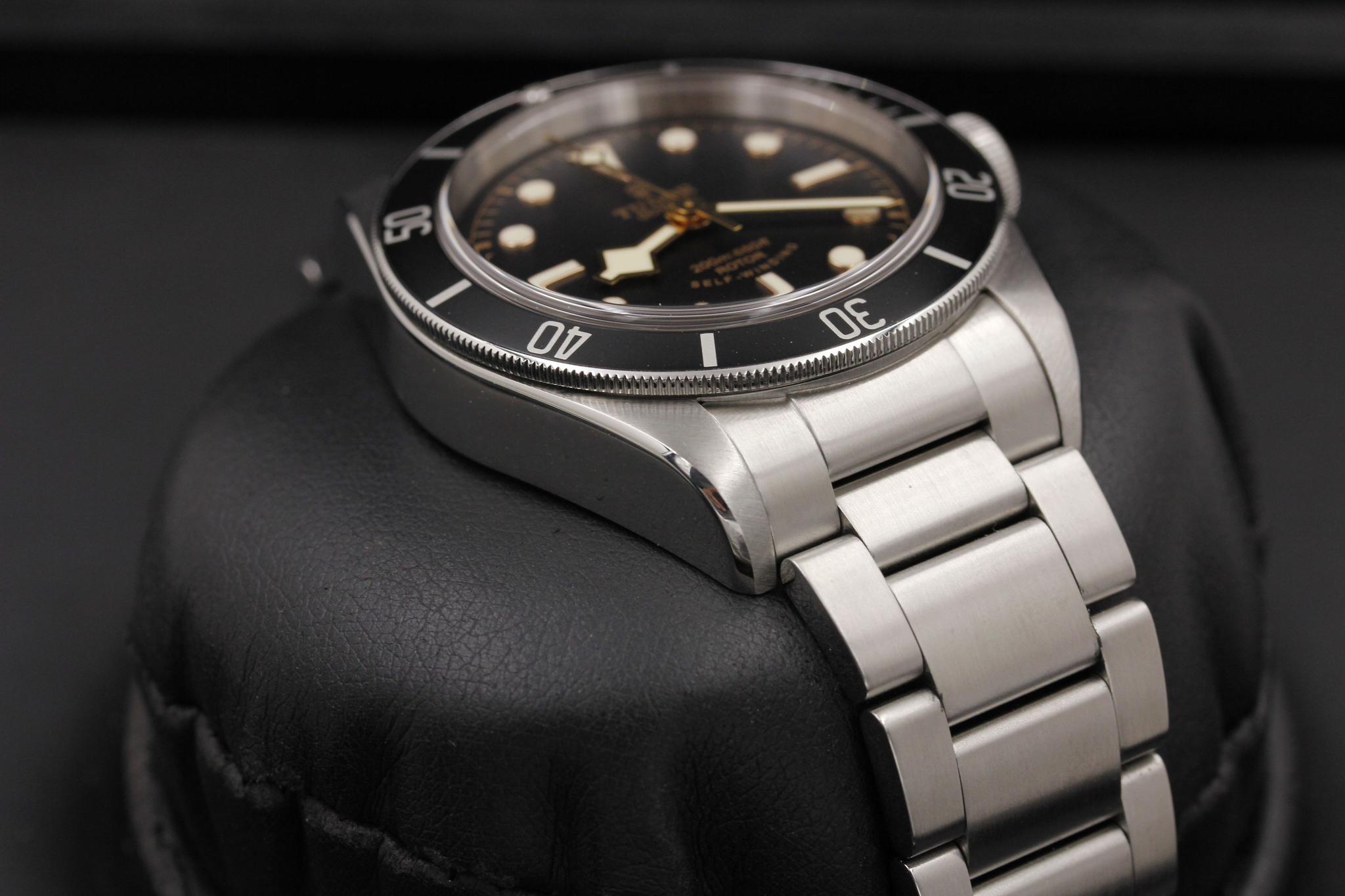 Watch Image 6