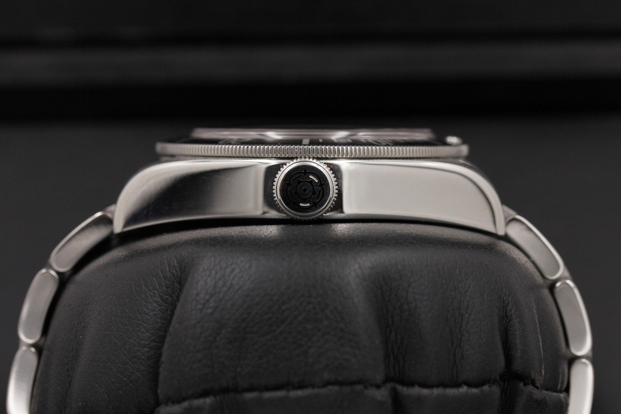 Watch Image 3