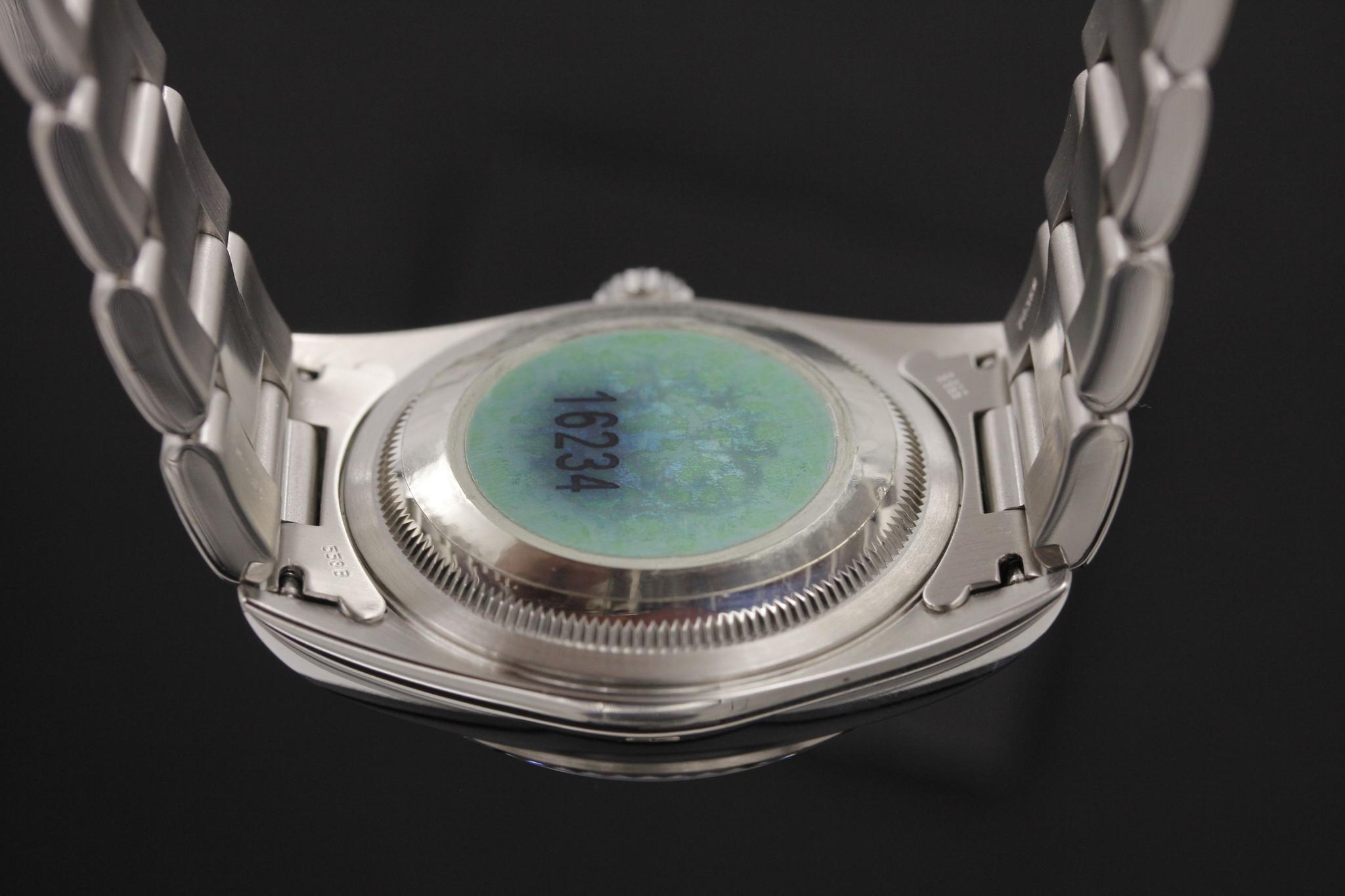 Watch Image 7