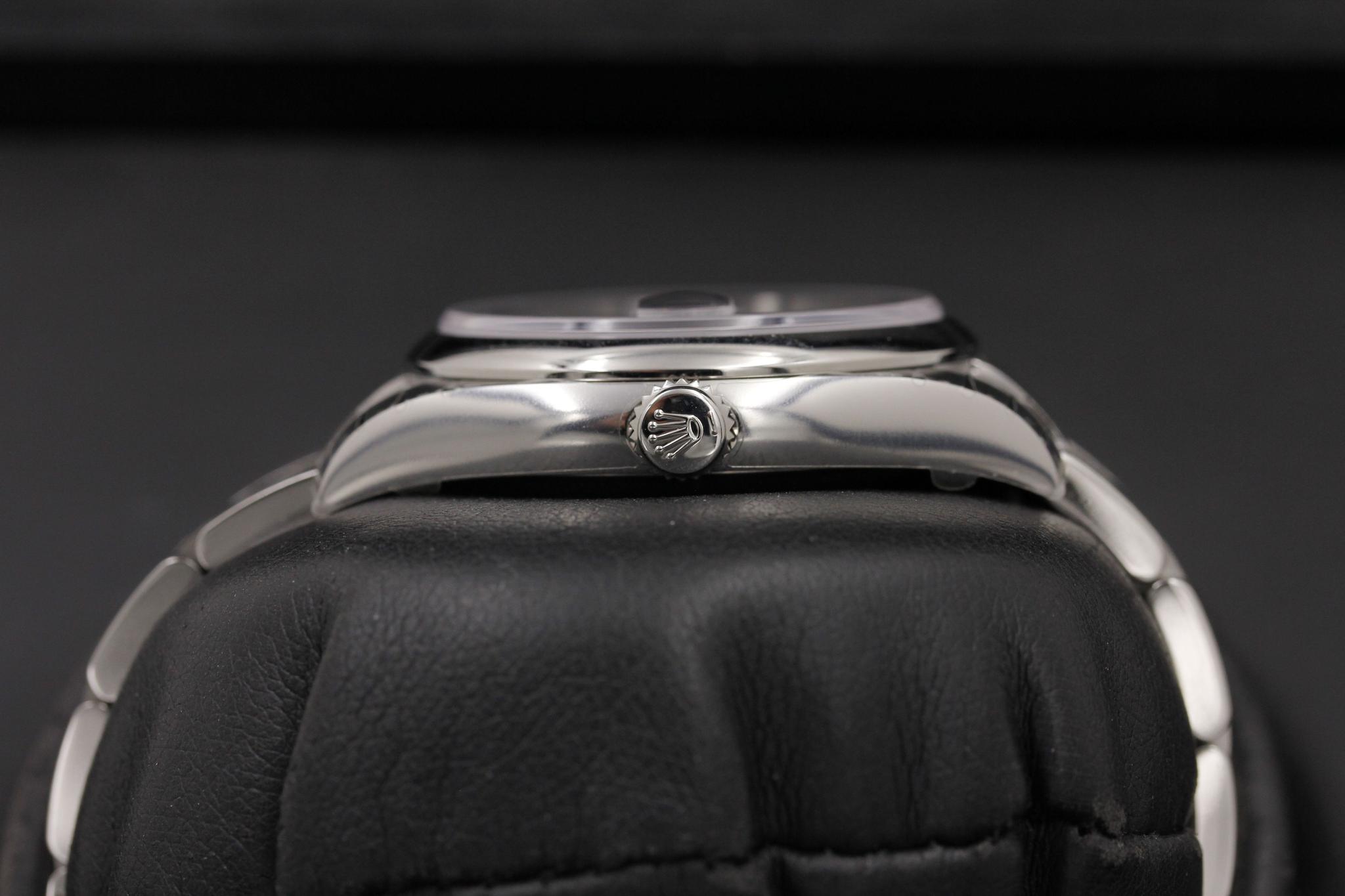 Watch Image 3