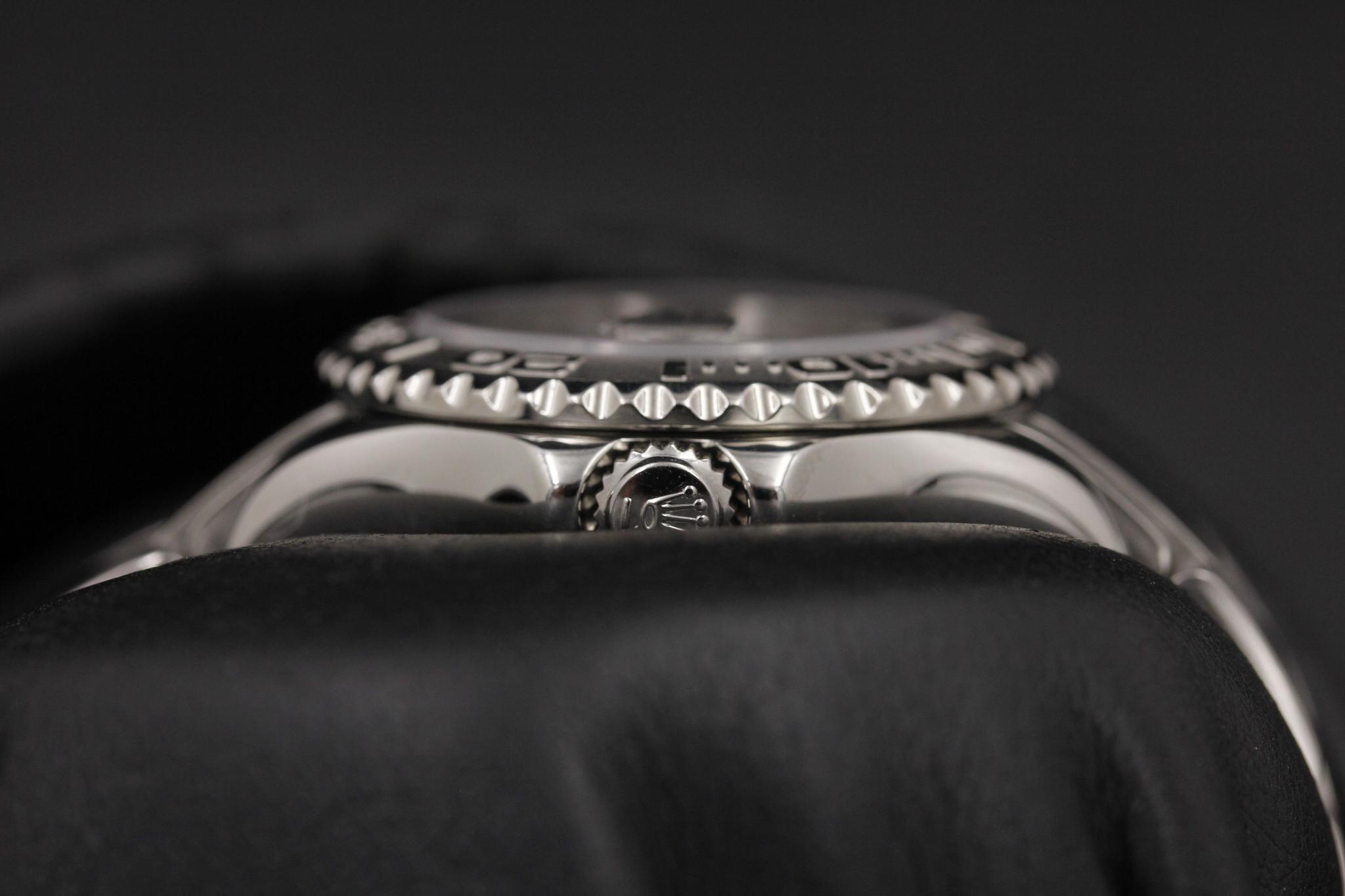 Watch Image 3