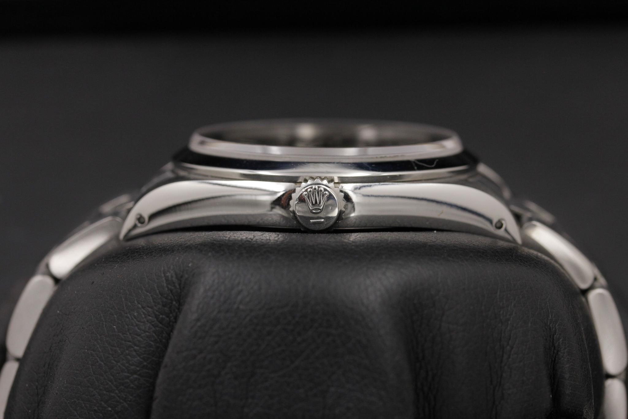 Watch Image 4