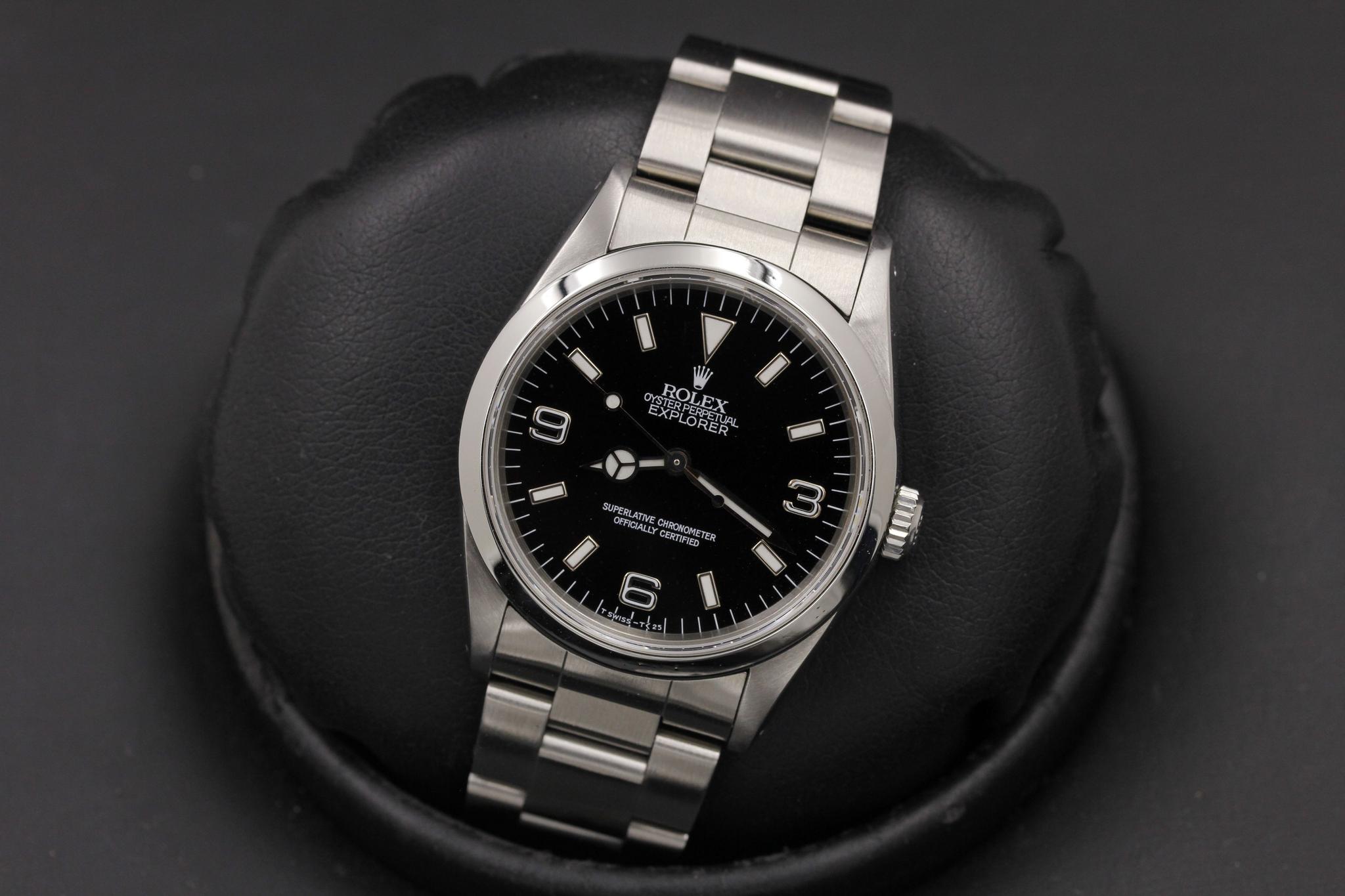 Watch Image 10