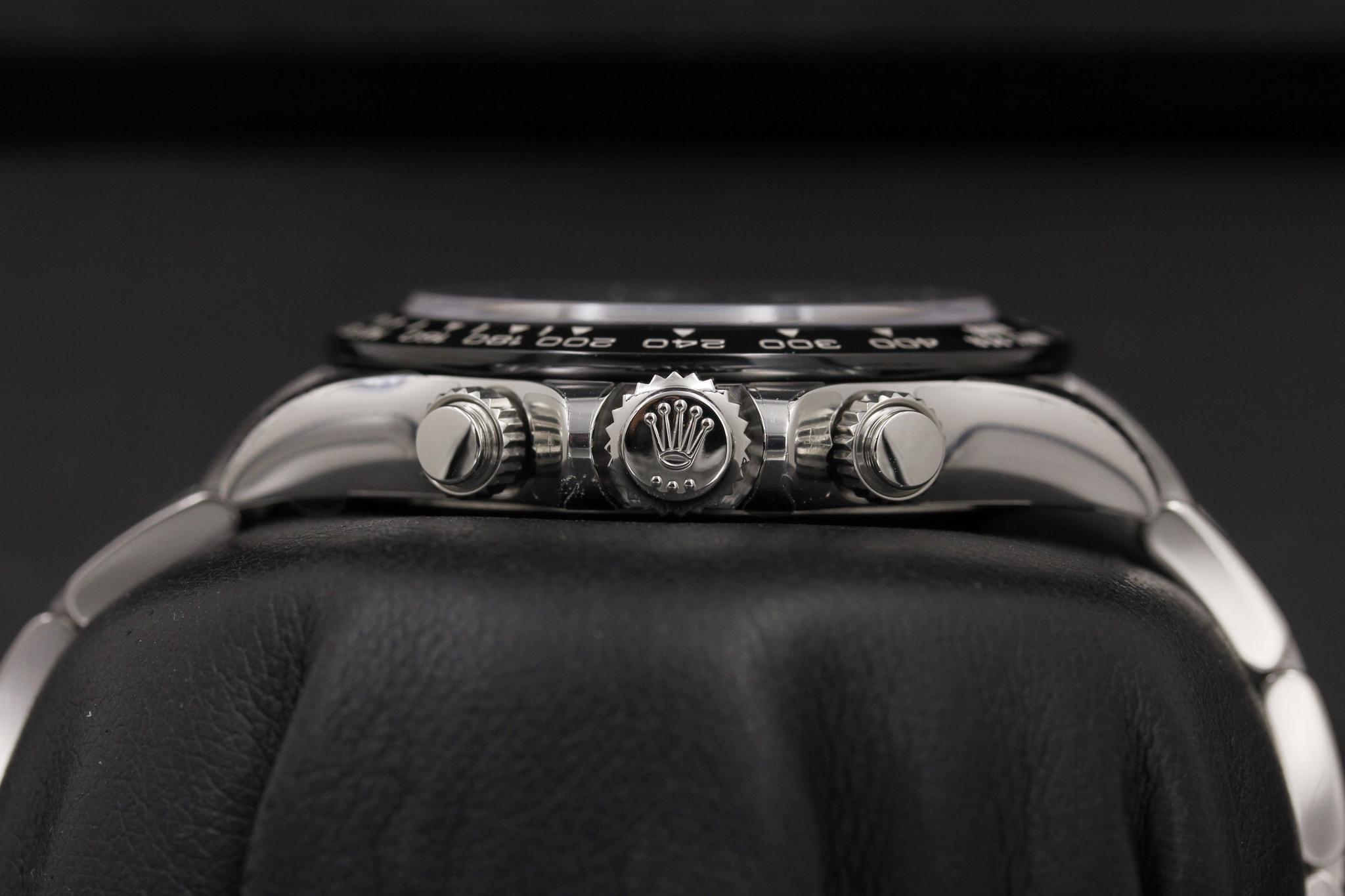 Watch Image 3