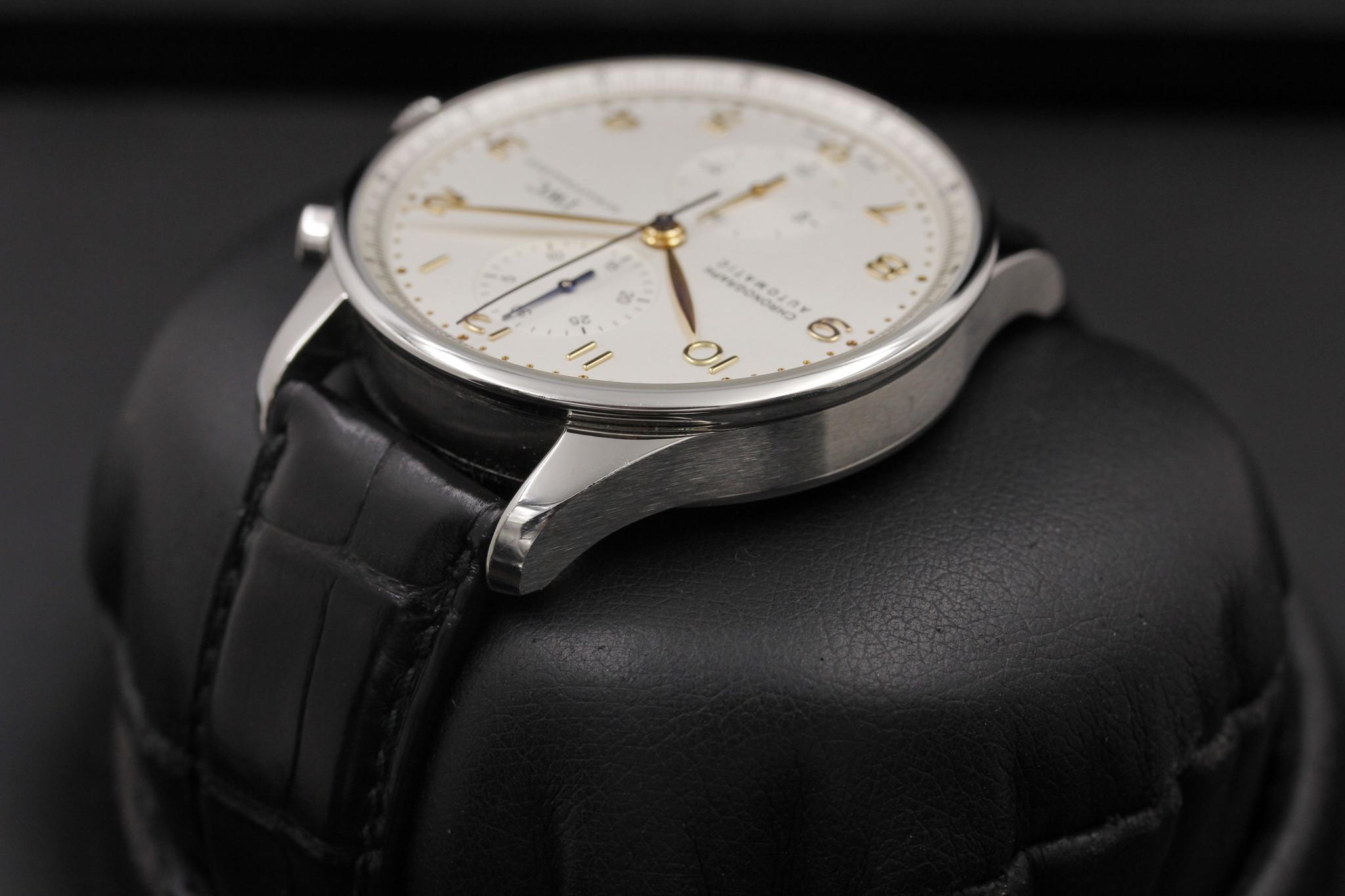 Watch Image 6