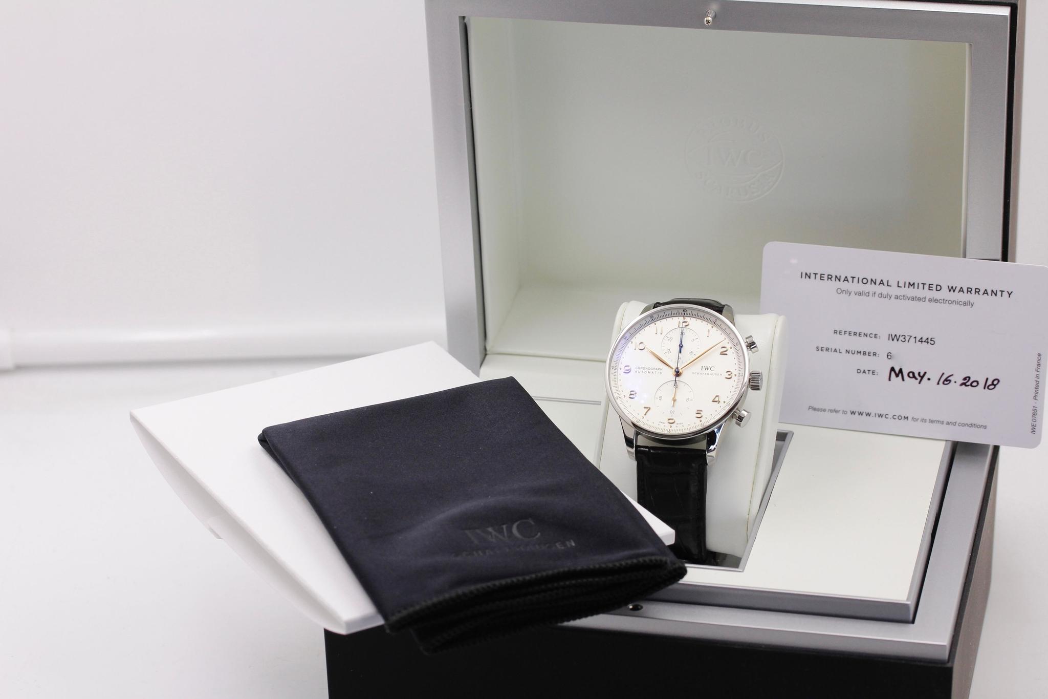 Watch Image 11