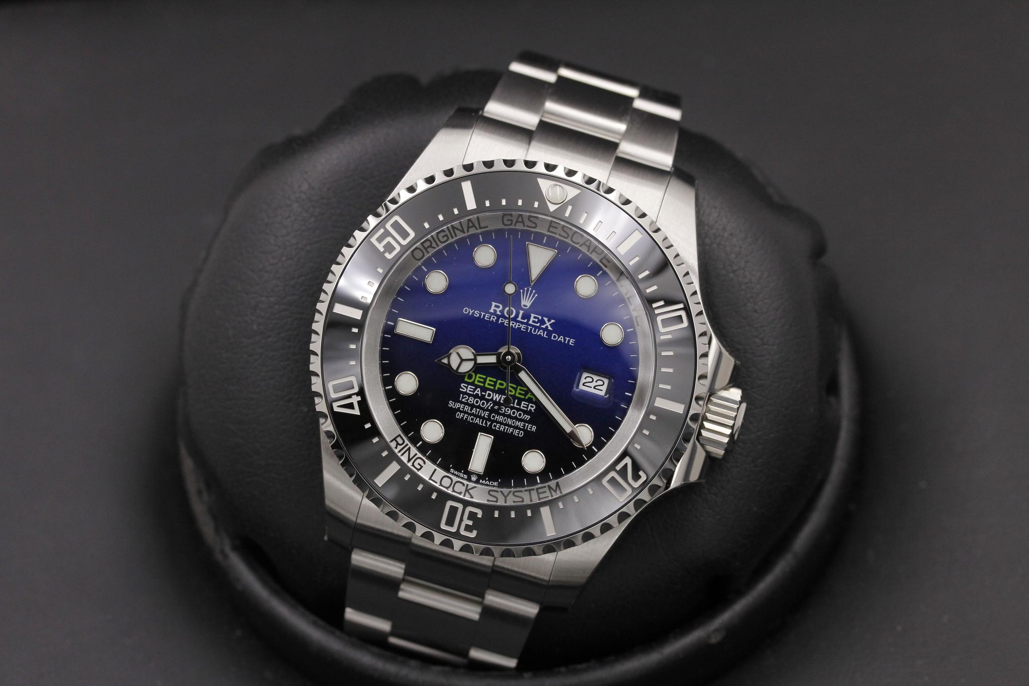 Watch Image 10