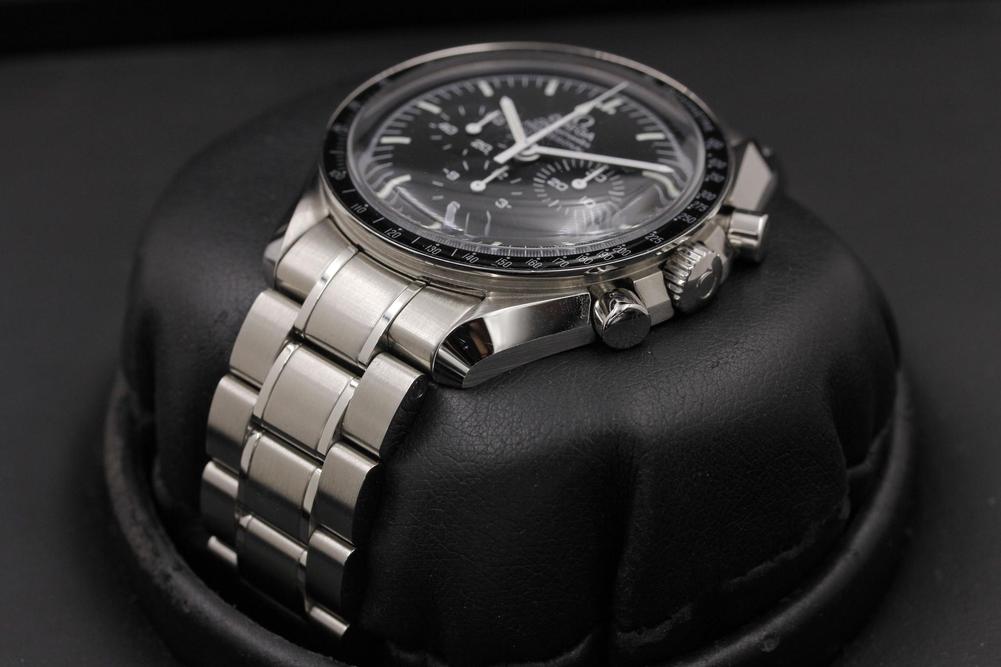 Watch Image 2