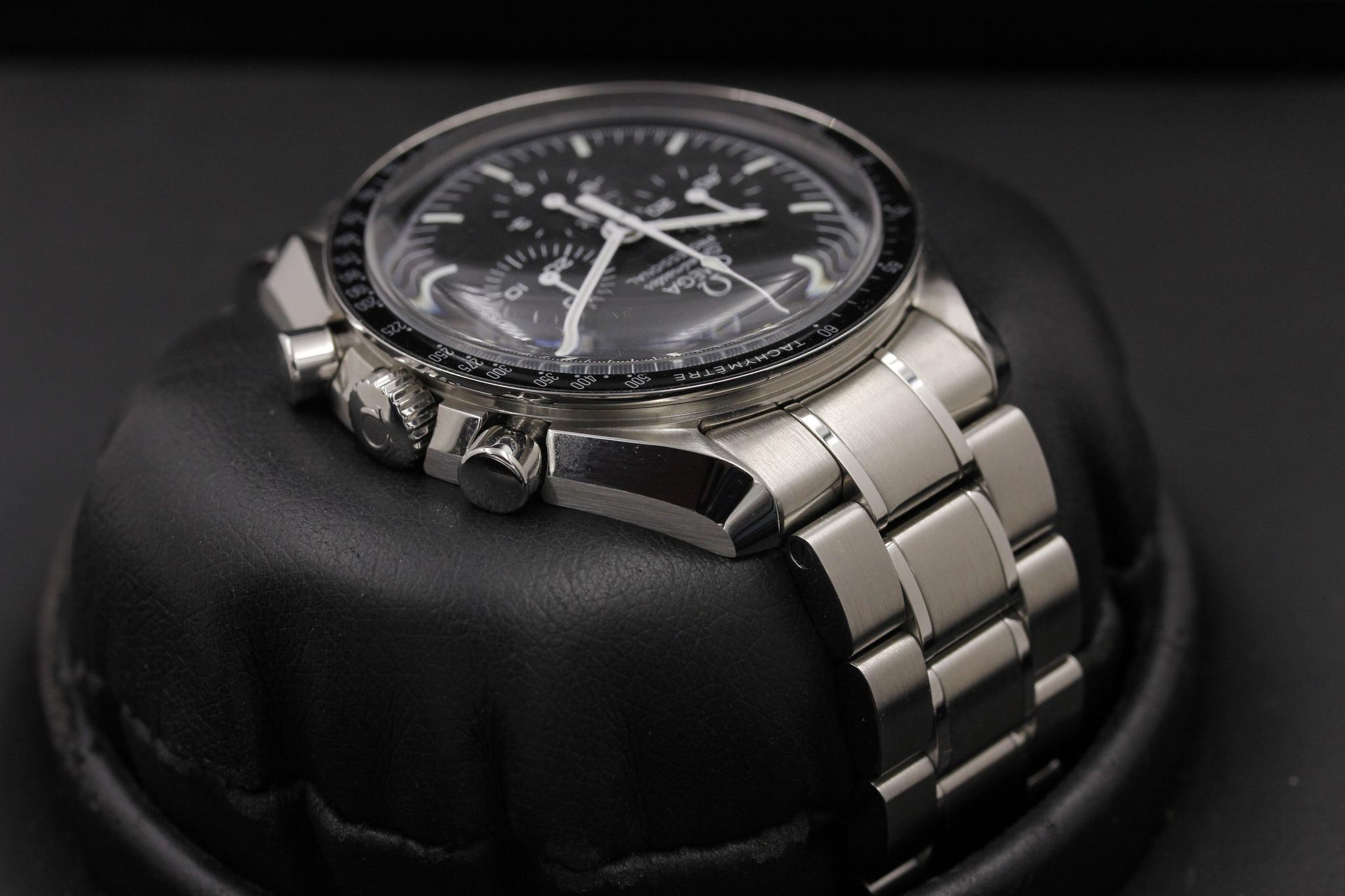 Watch Image 4