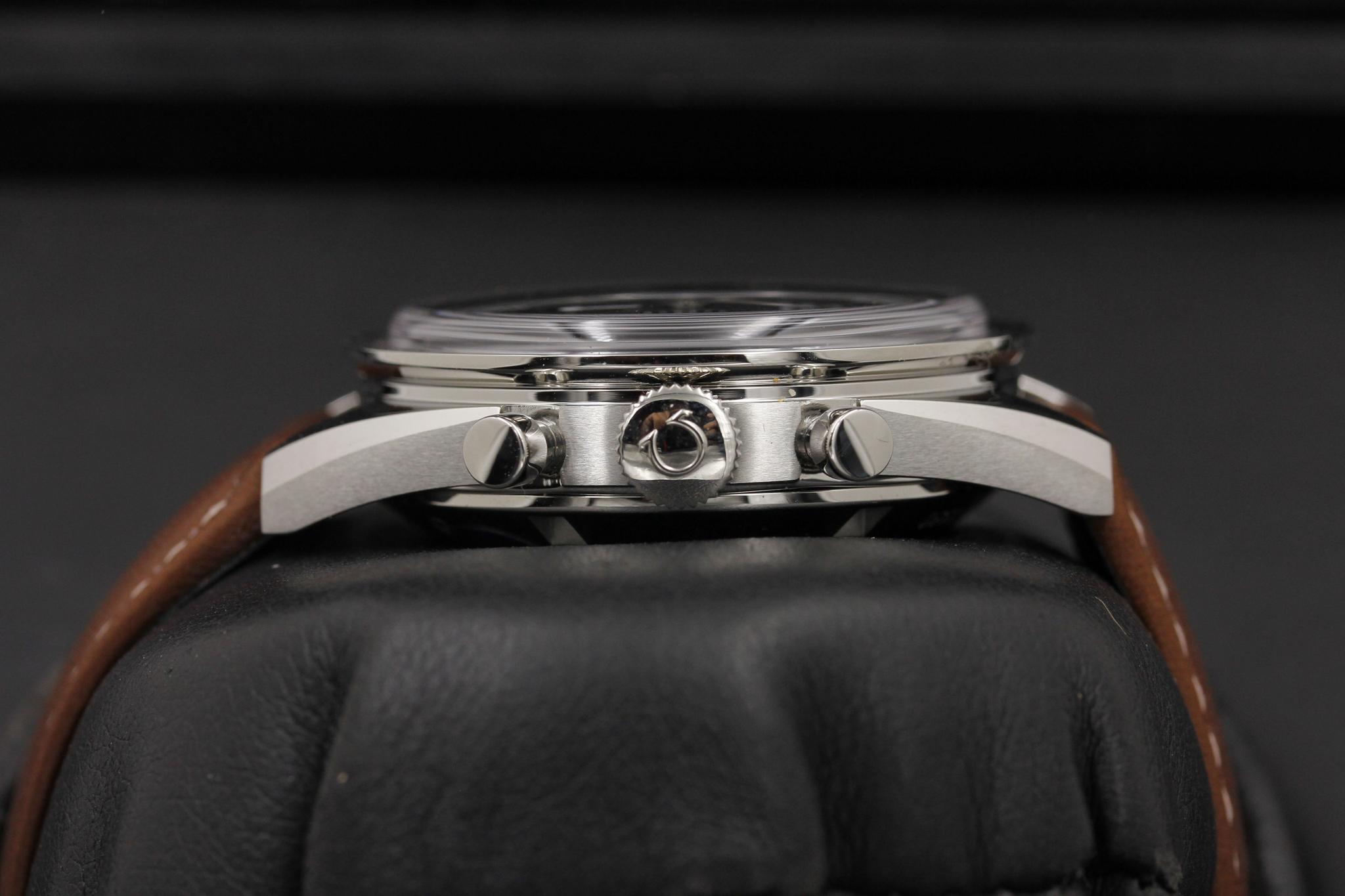 Watch Image 3