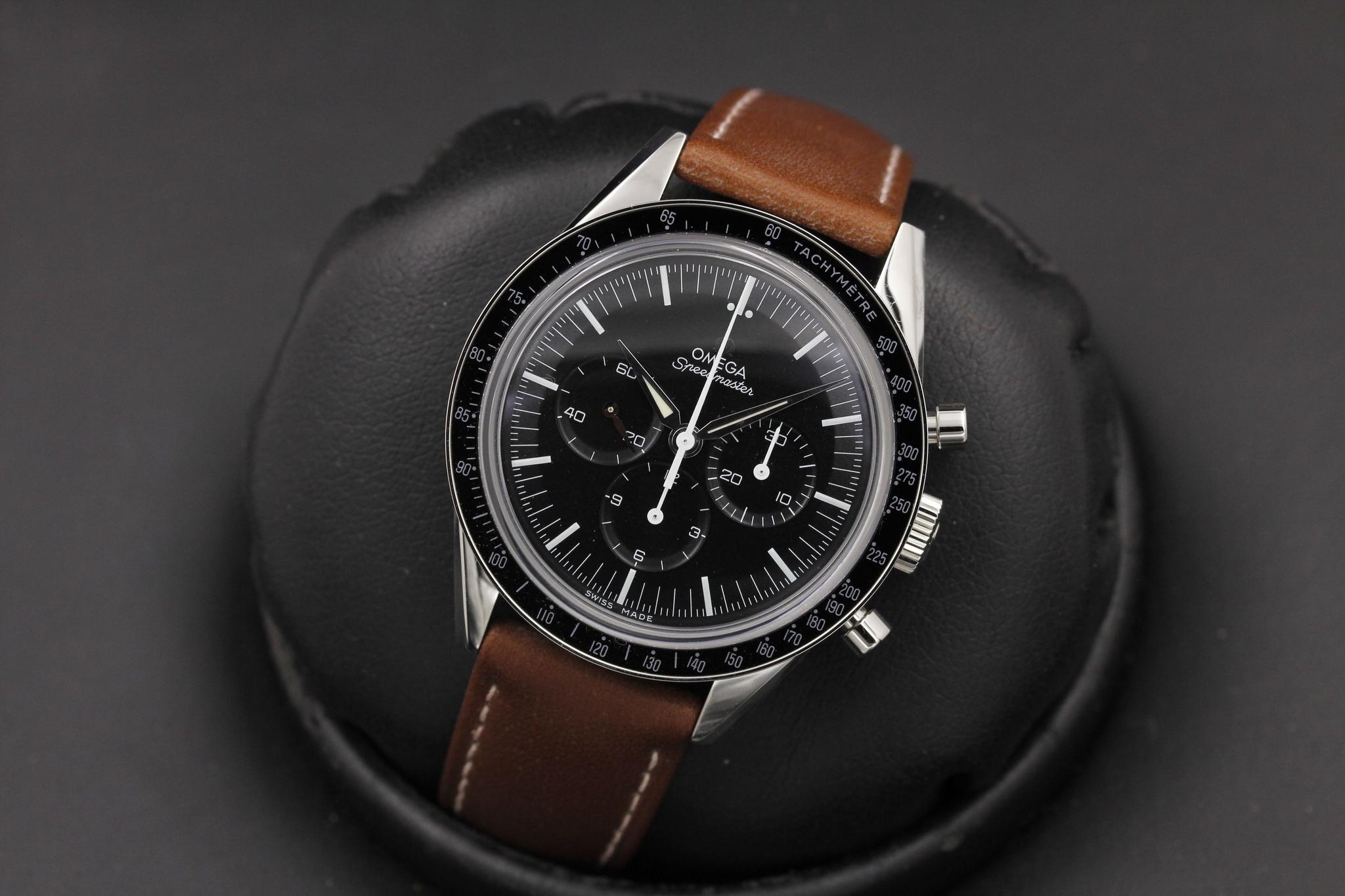 Watch Image 10