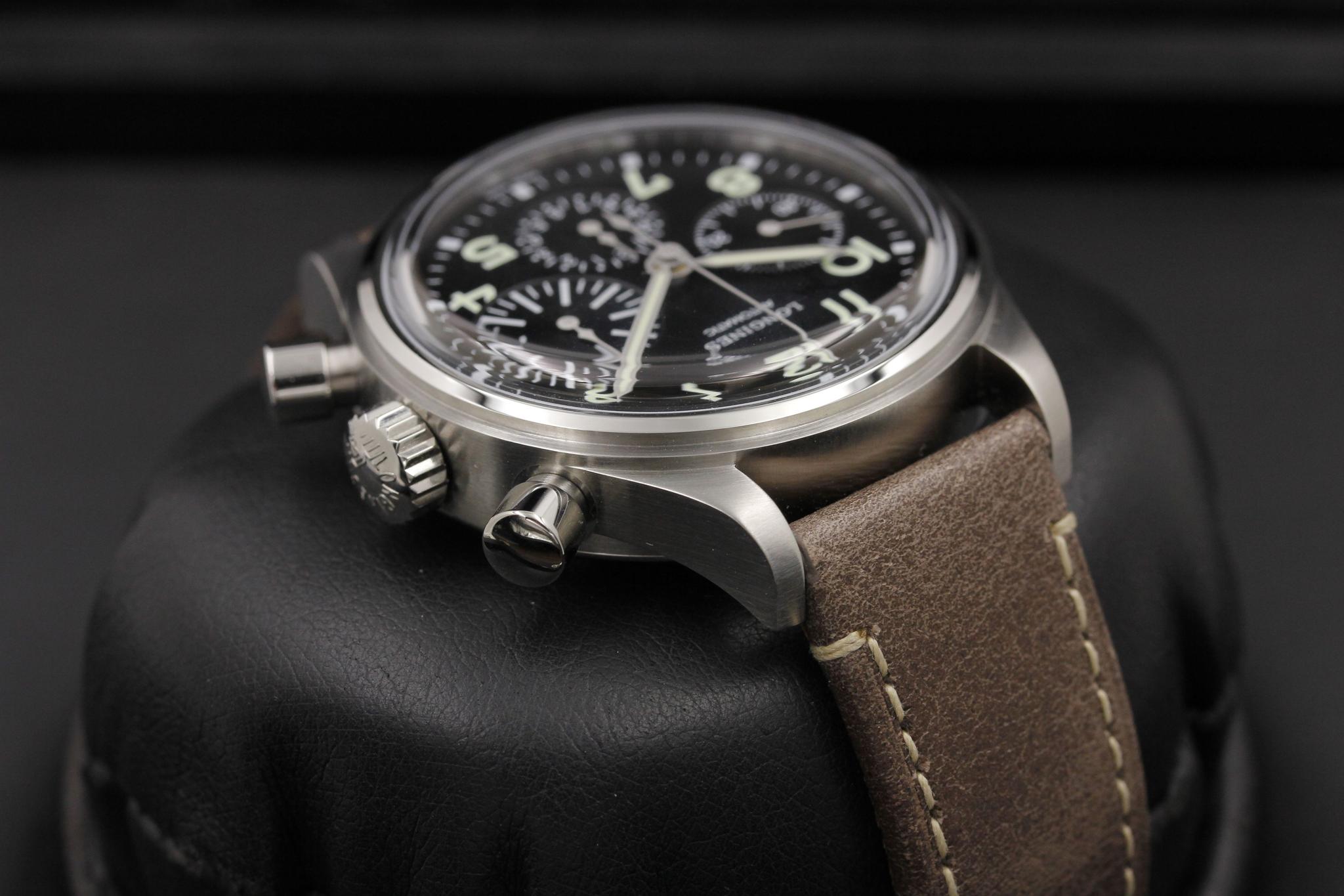 Watch Image 4