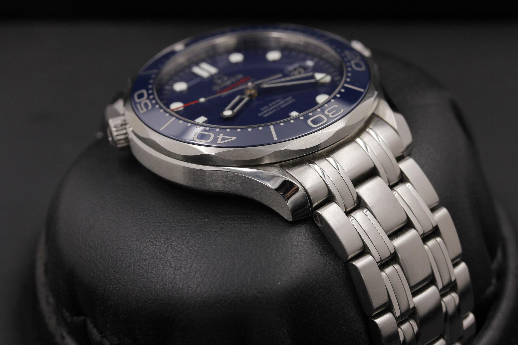 Watch Image 6