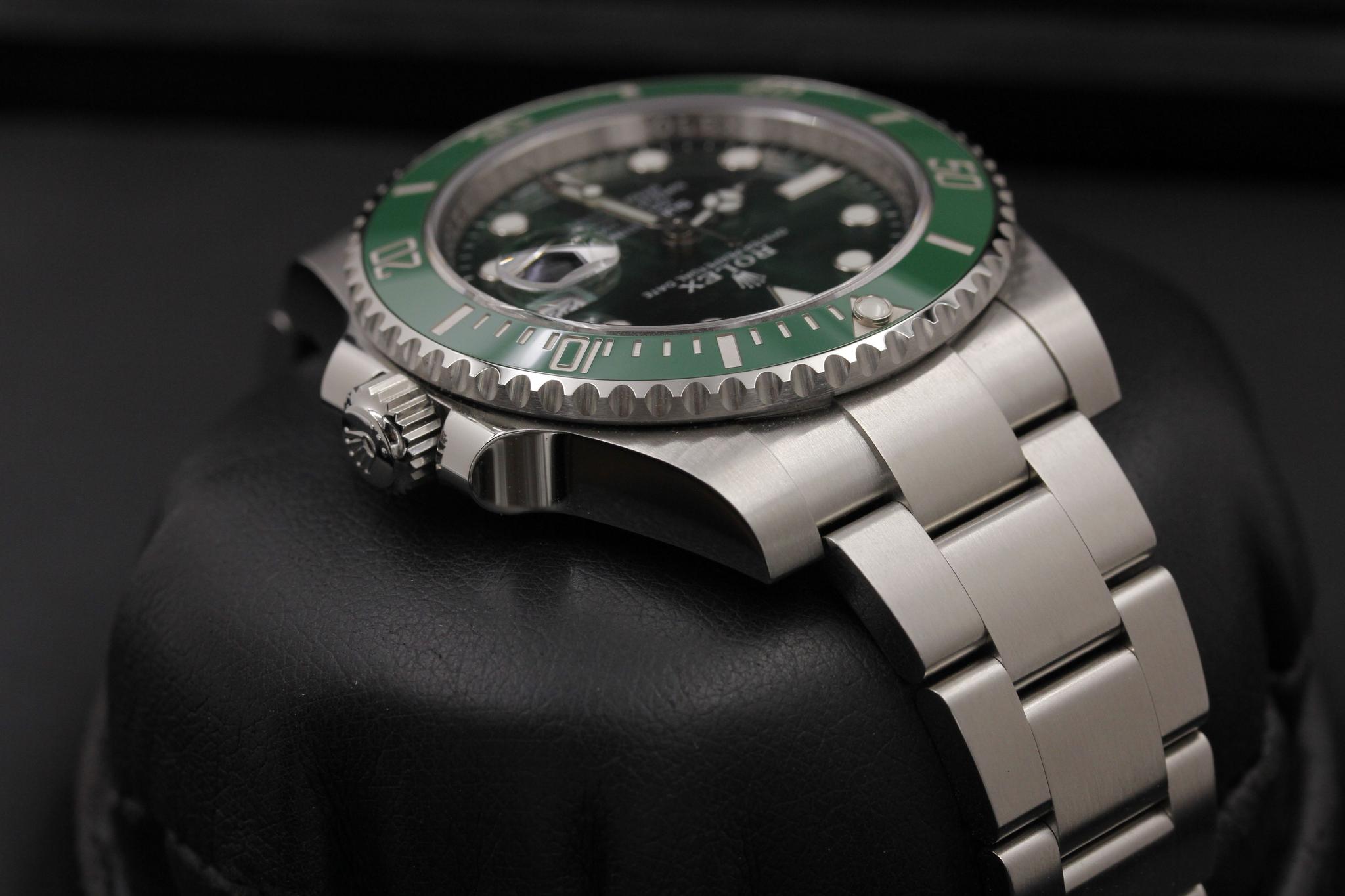 Watch Image 4