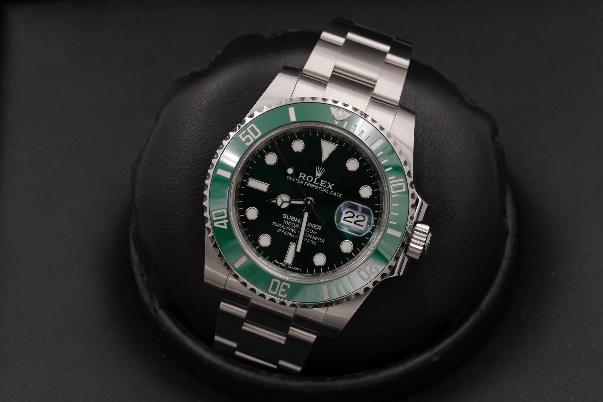 Watch Image 10