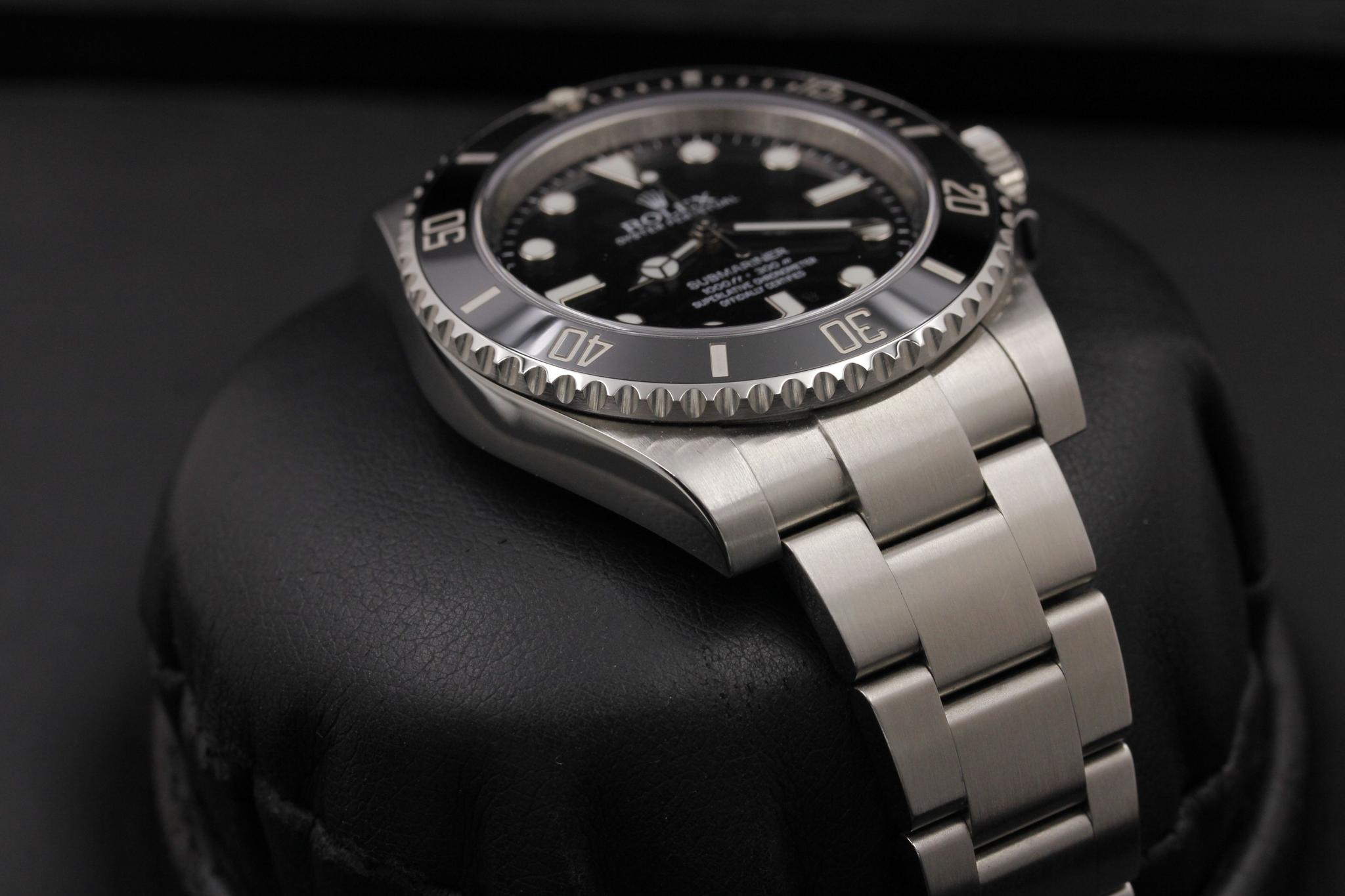 Watch Image 6