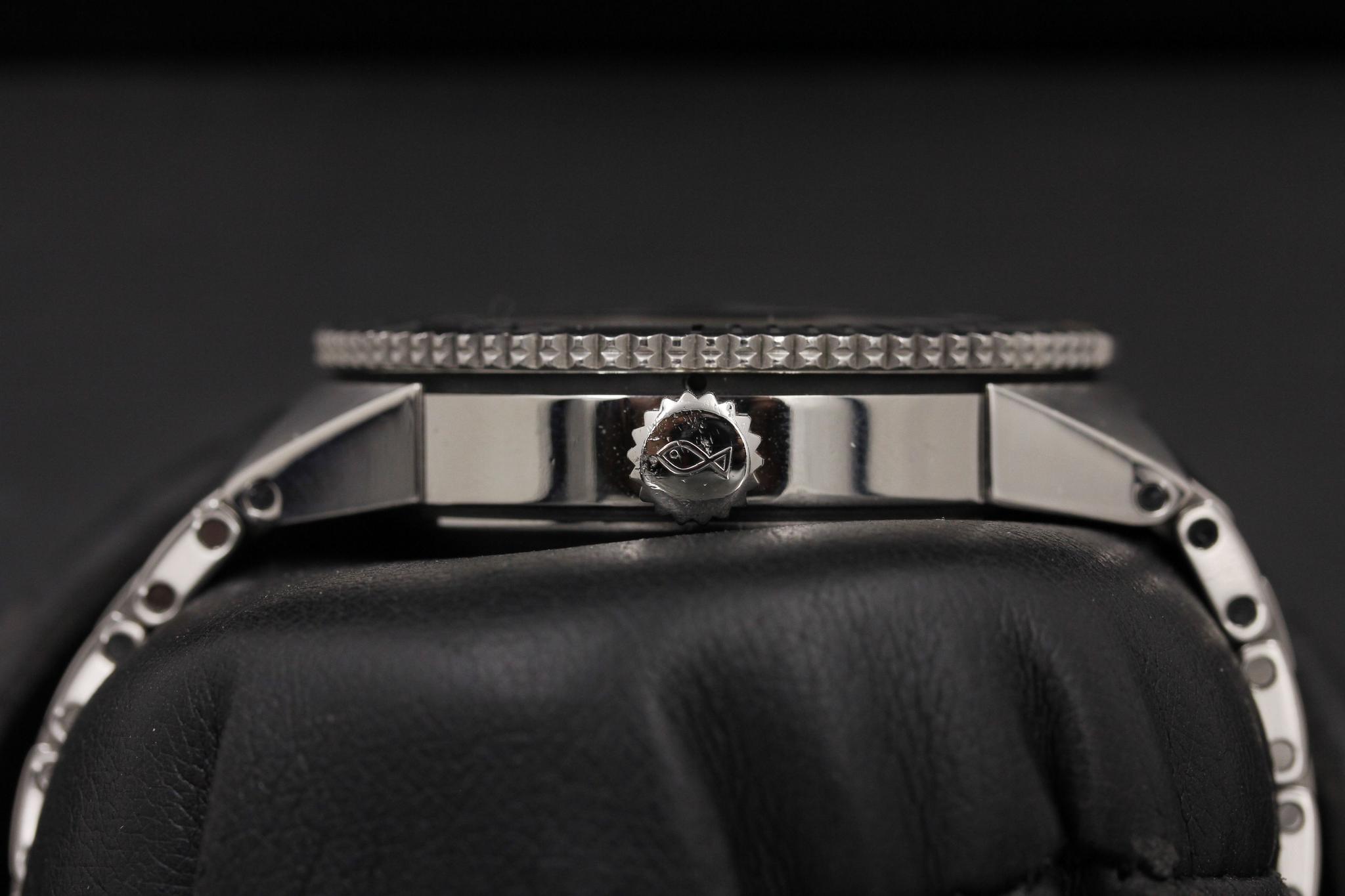 Watch Image 3