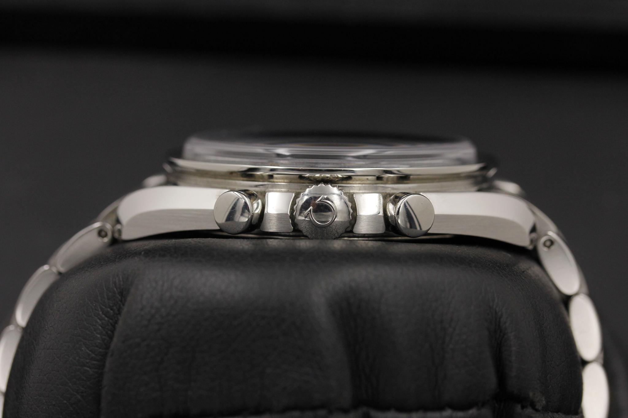 Watch Image 3