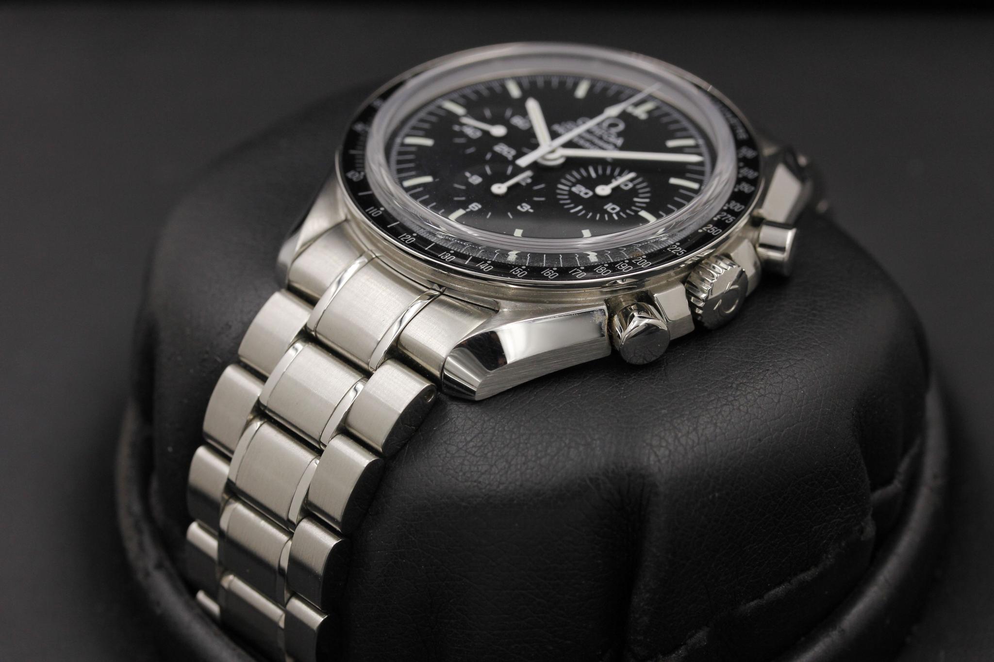 Watch Image 2