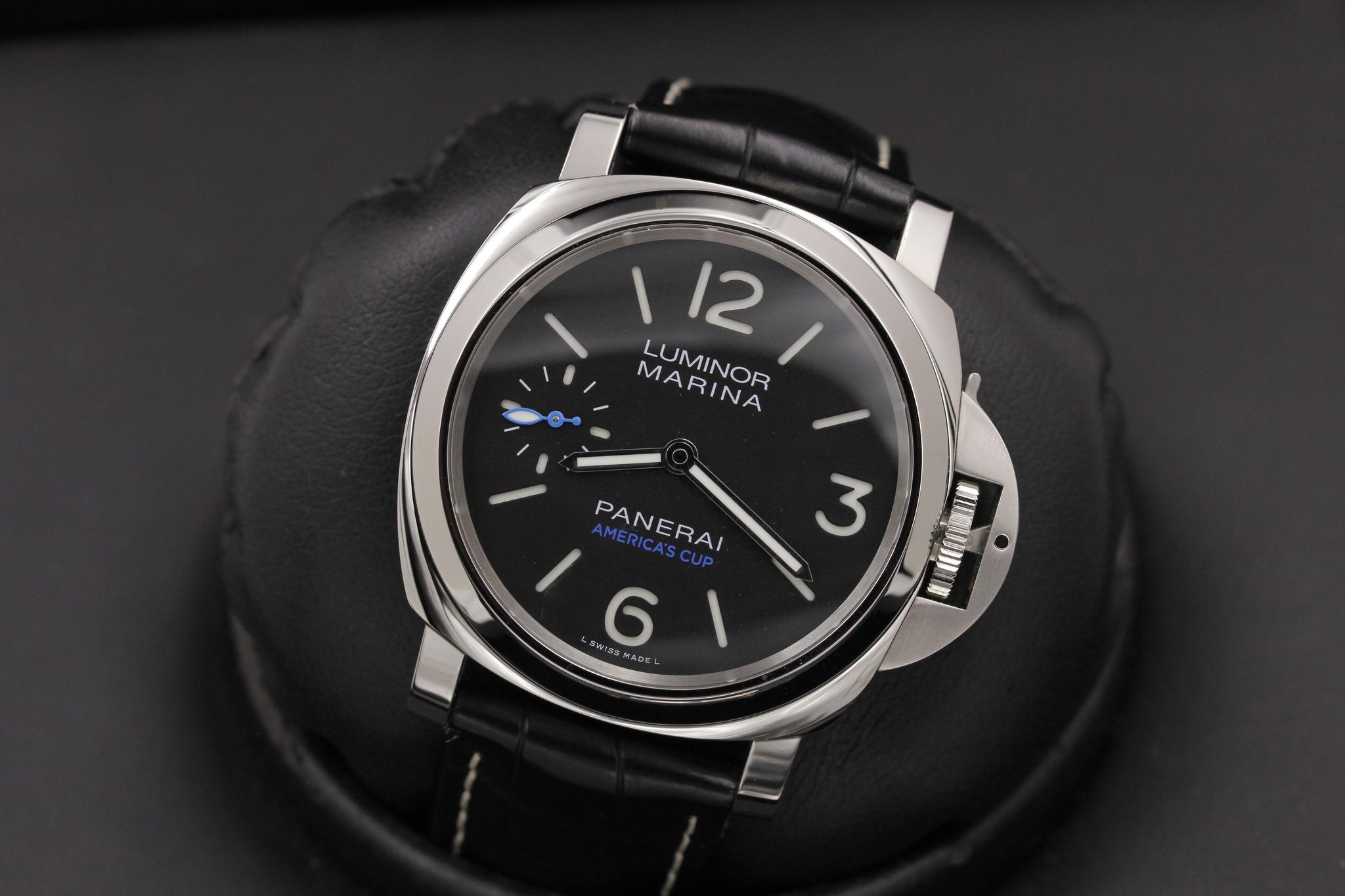 Watch Image 10