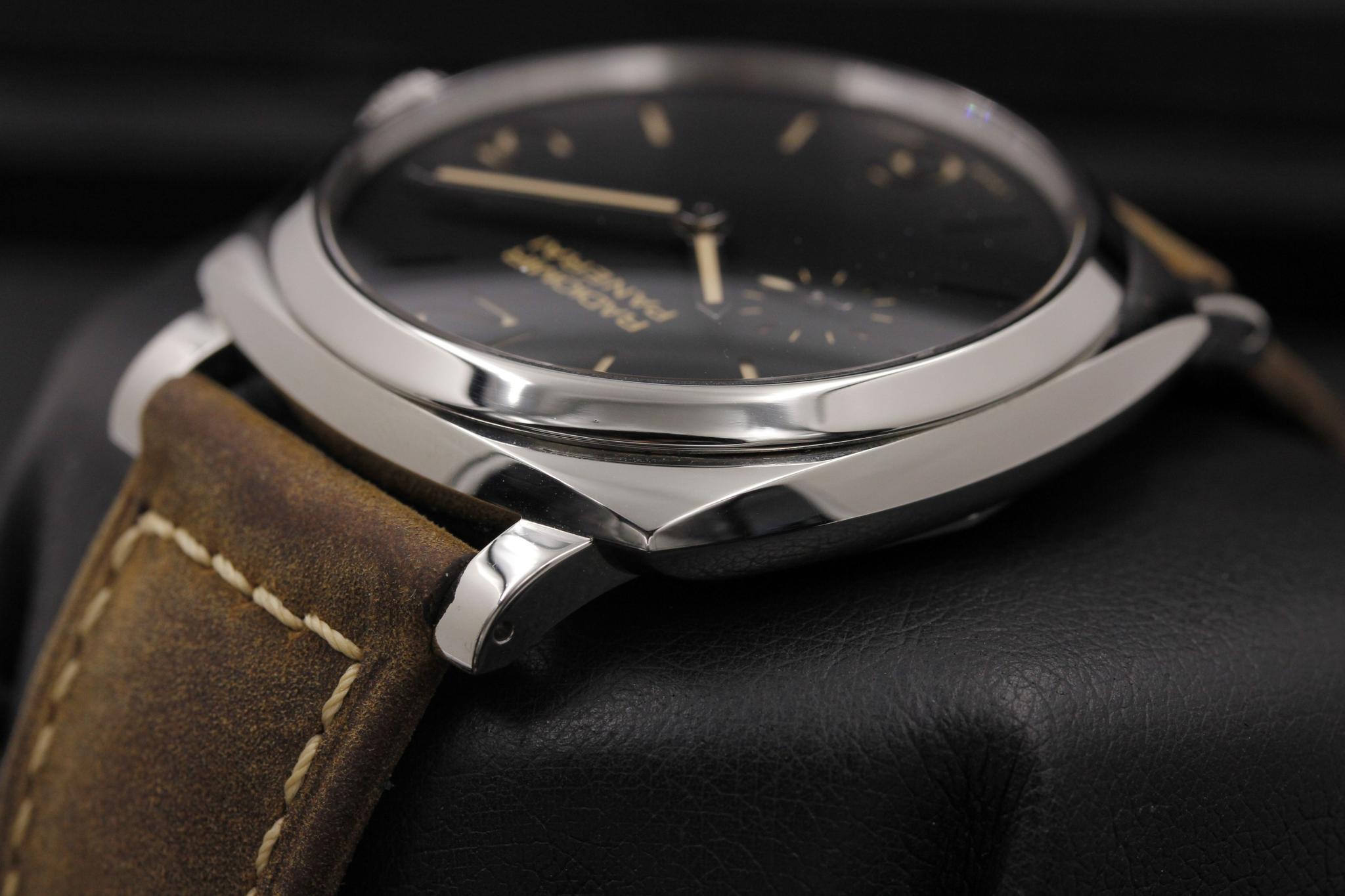 Watch Image 5