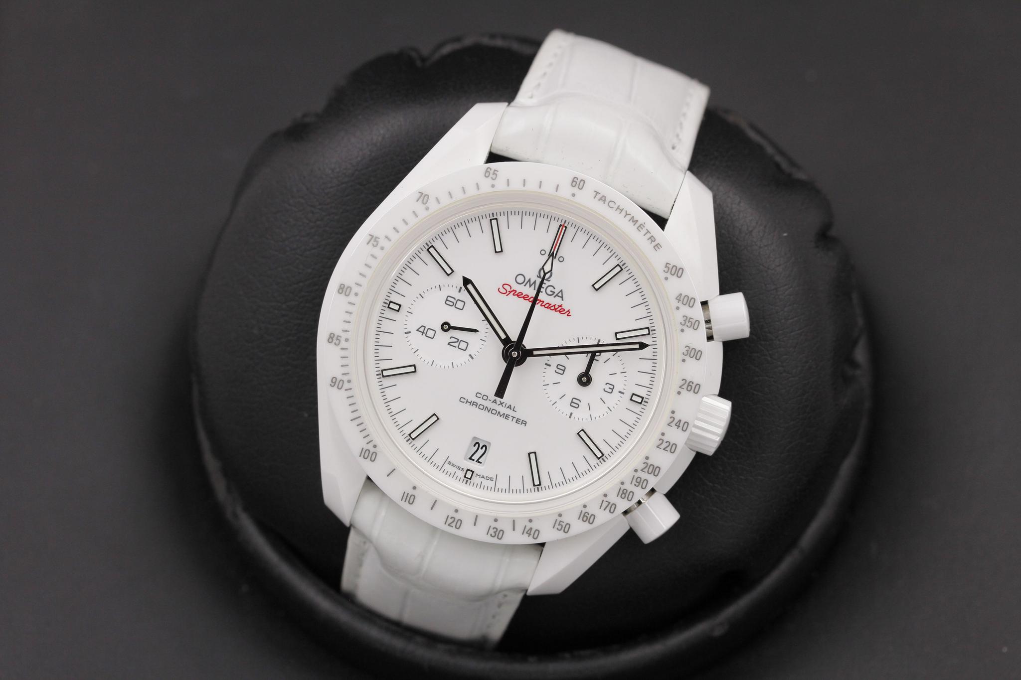 Watch Image 10