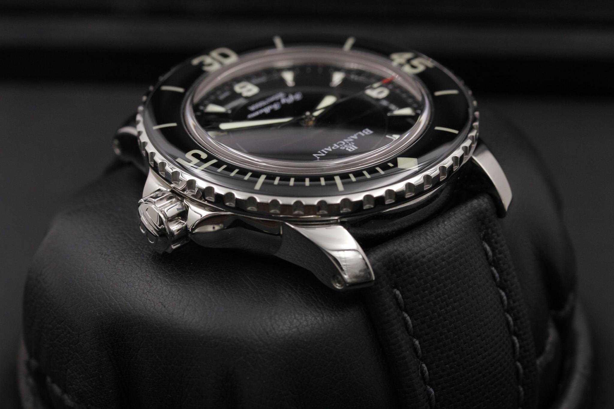 Watch Image 4