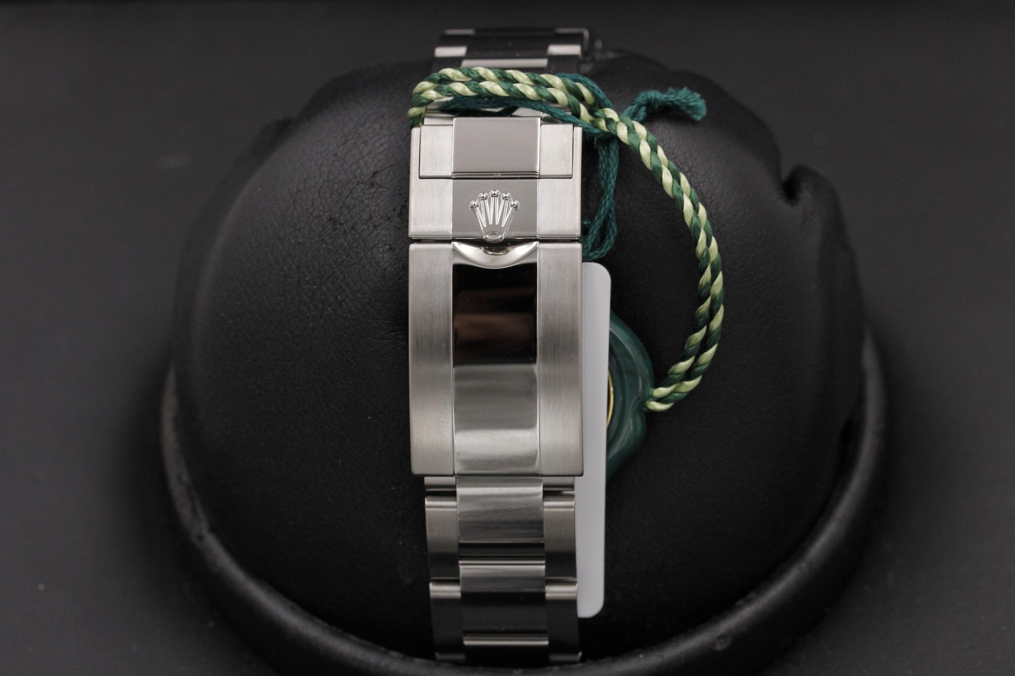 Watch Image 8