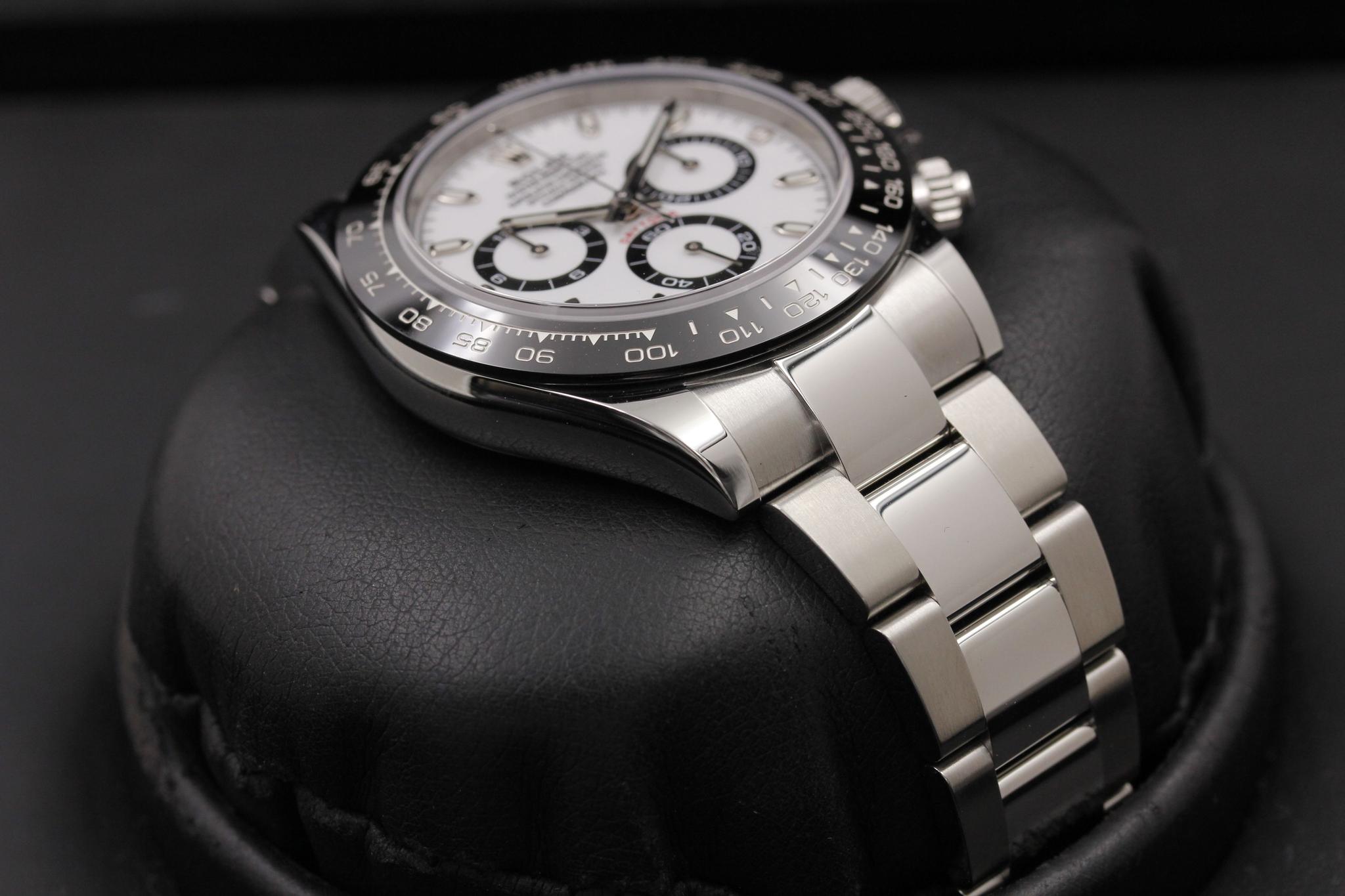 Watch Image 6