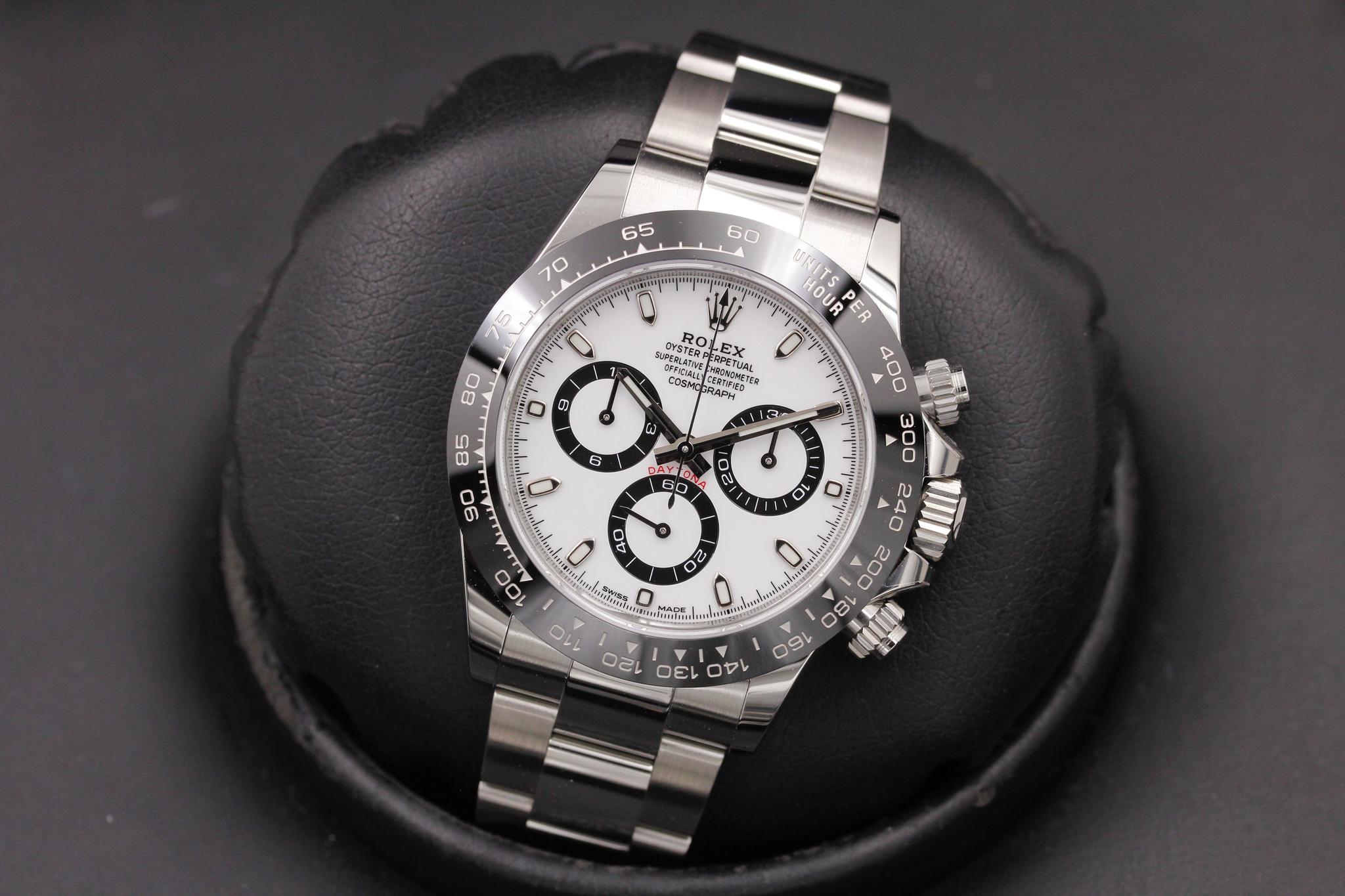 Watch Image 9
