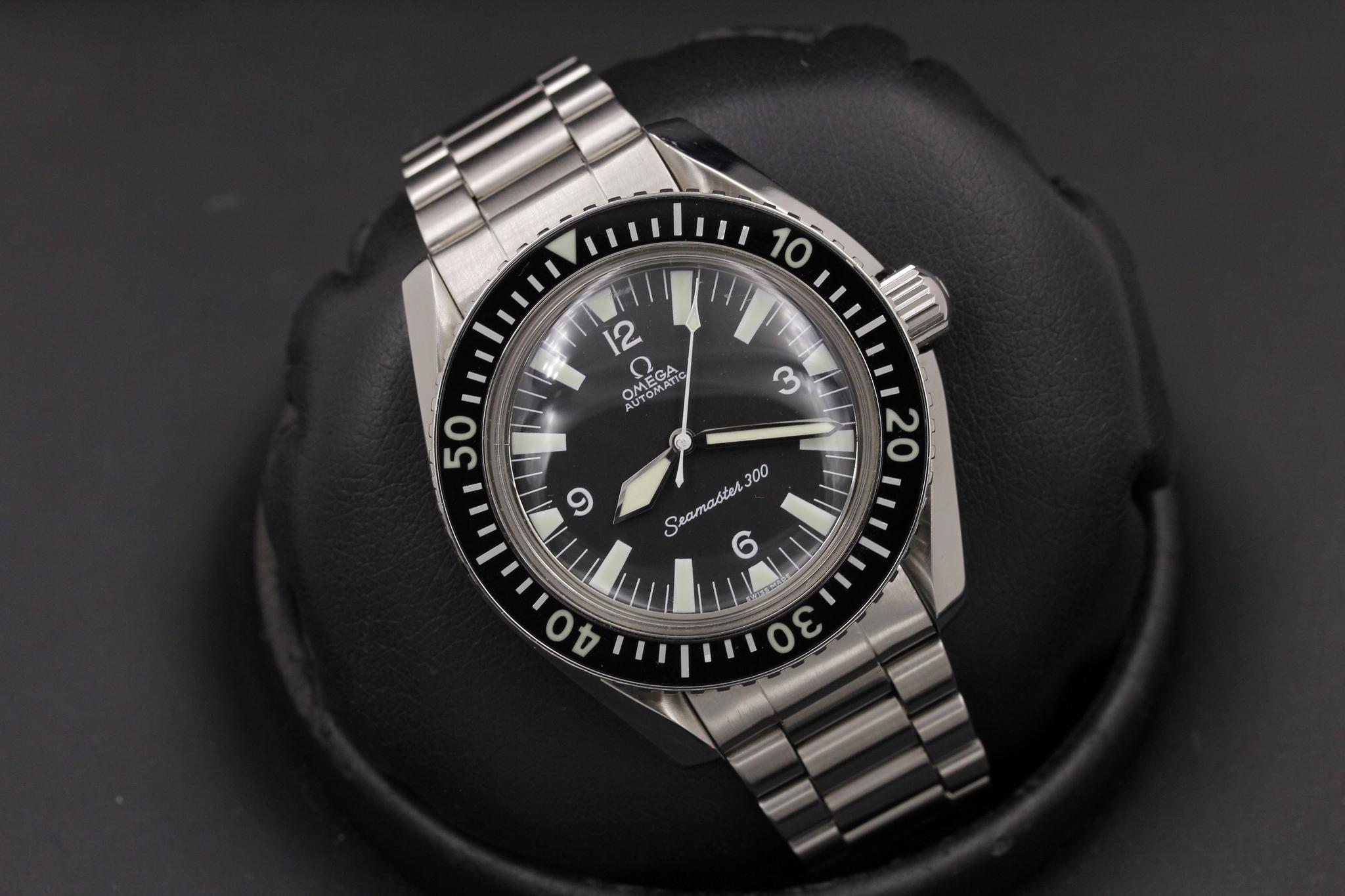 Watch Image 11